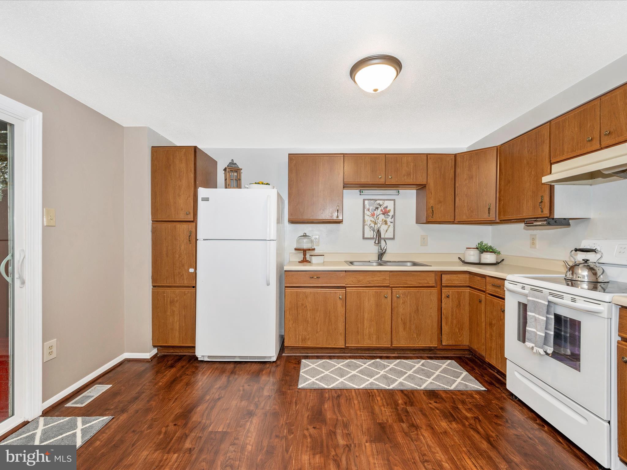 122 VALLEY VIEW COURT