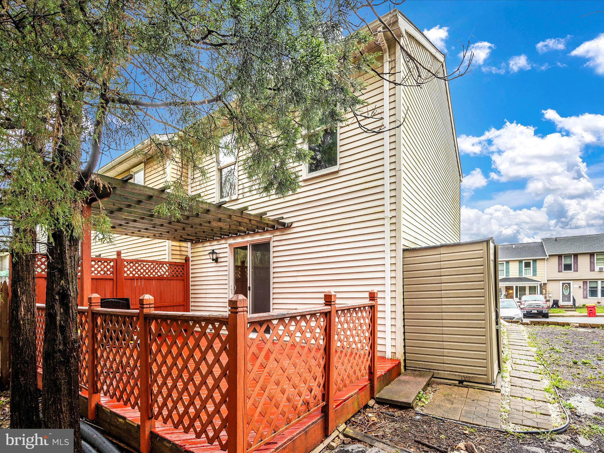 122 VALLEY VIEW COURT