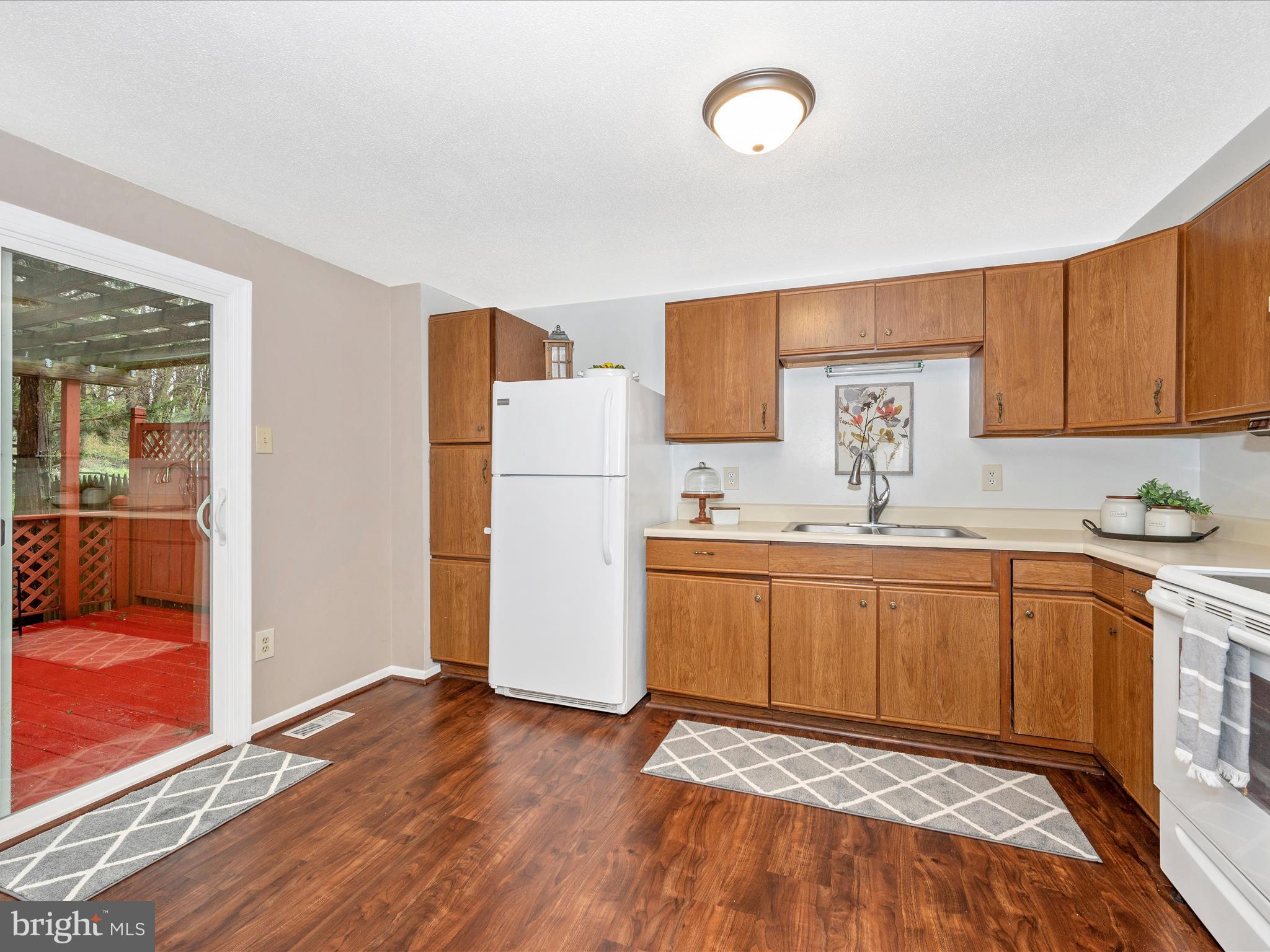 122 VALLEY VIEW COURT