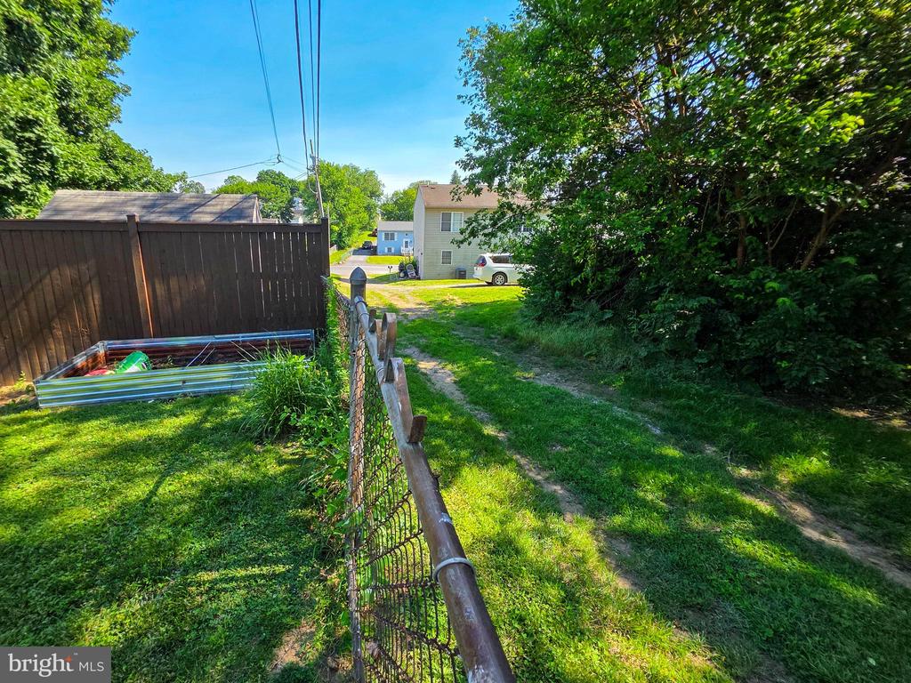 419 PANGBORN BOULEVARD