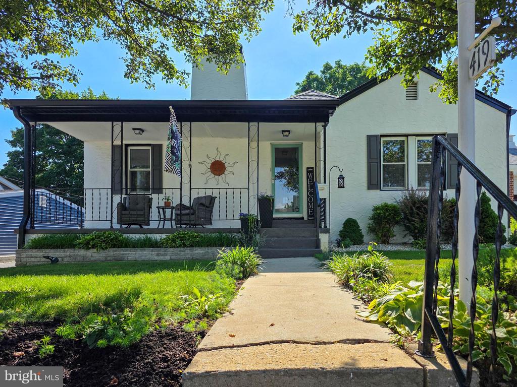 419 PANGBORN BOULEVARD