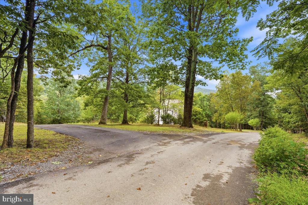 3416 HAWKS LANE