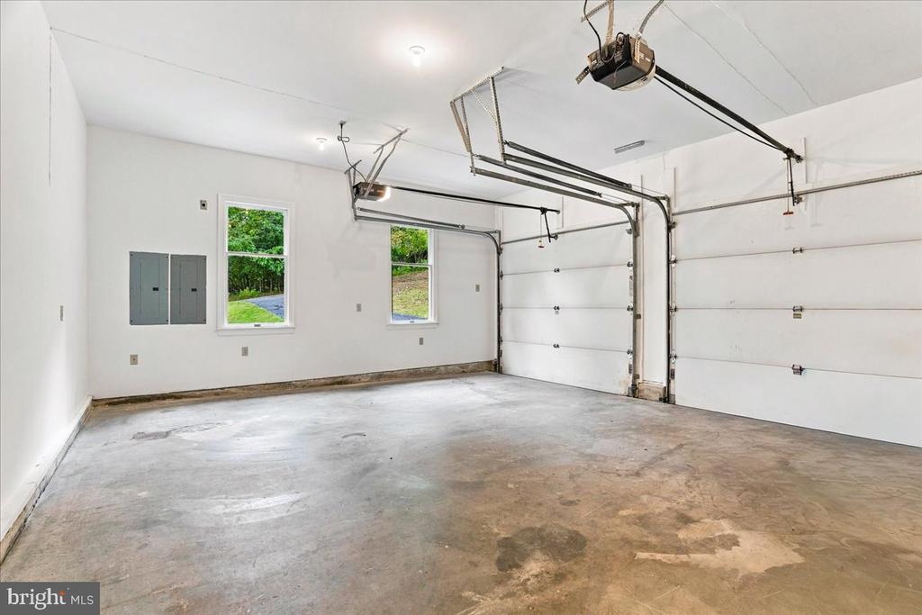 3416 HAWKS LANE