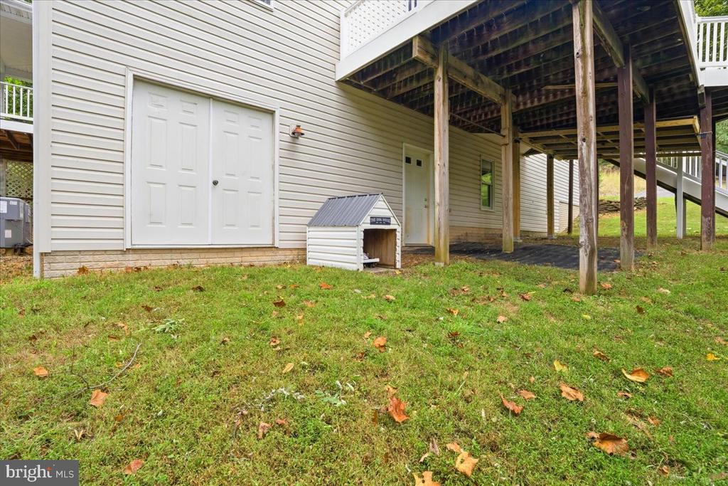 3416 HAWKS LANE