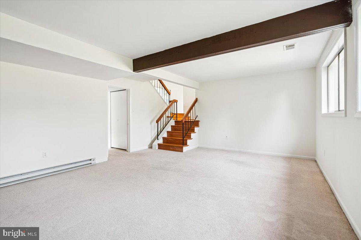 167 S FOX ROAD