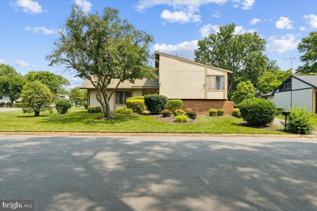 167 S FOX ROAD