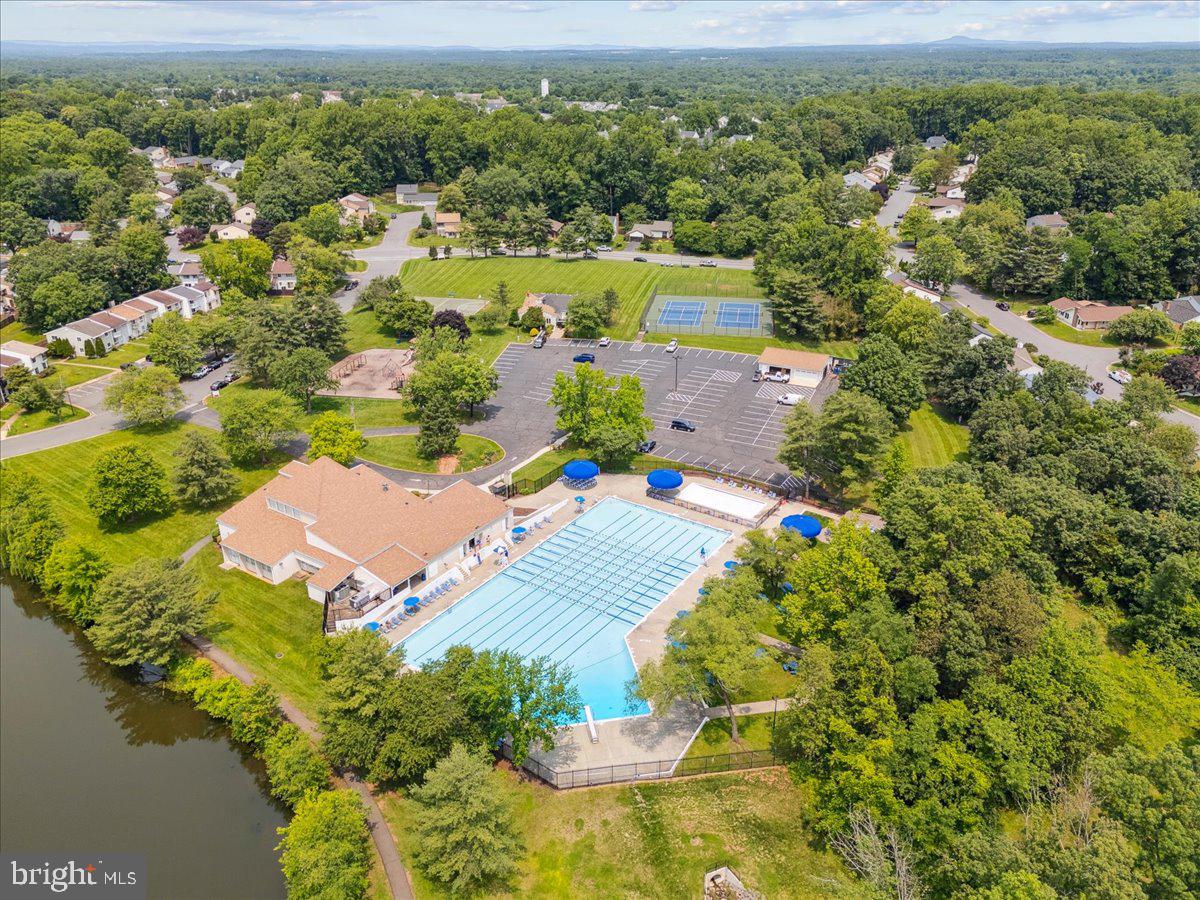167 S FOX ROAD
