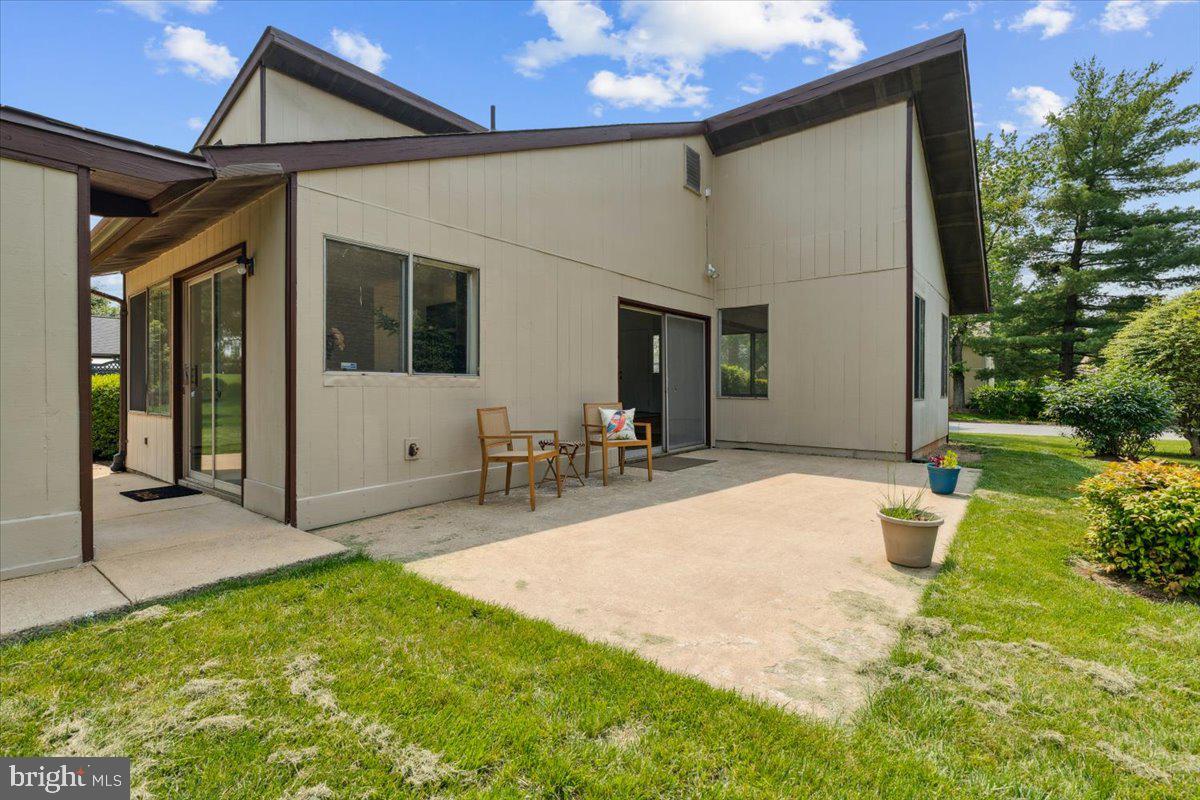167 S FOX ROAD