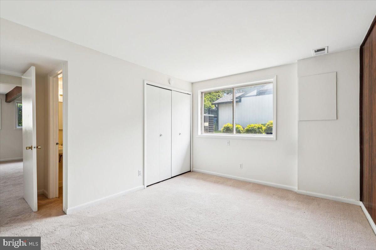 167 S FOX ROAD