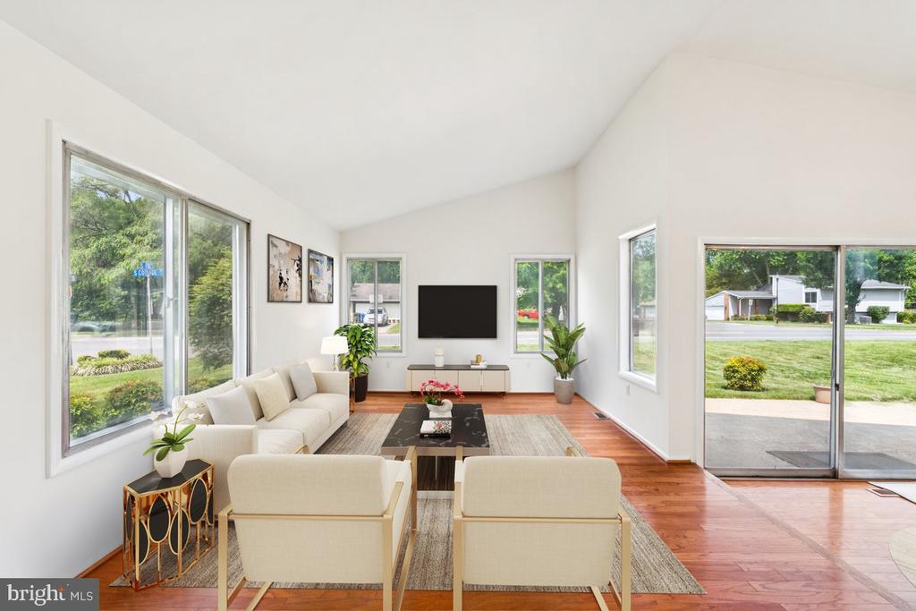 167 S FOX ROAD