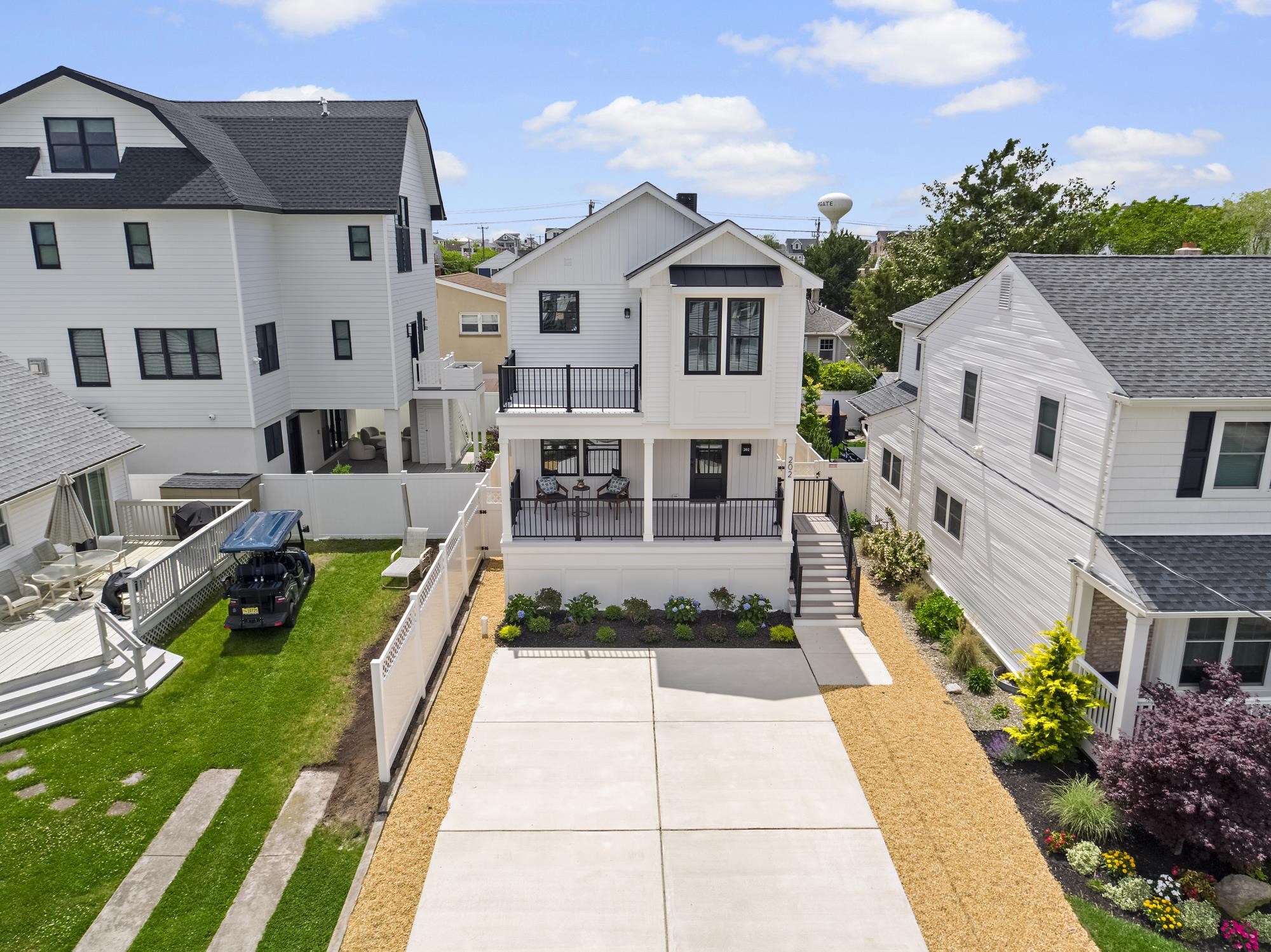 202 N Fredericksburg Avenue