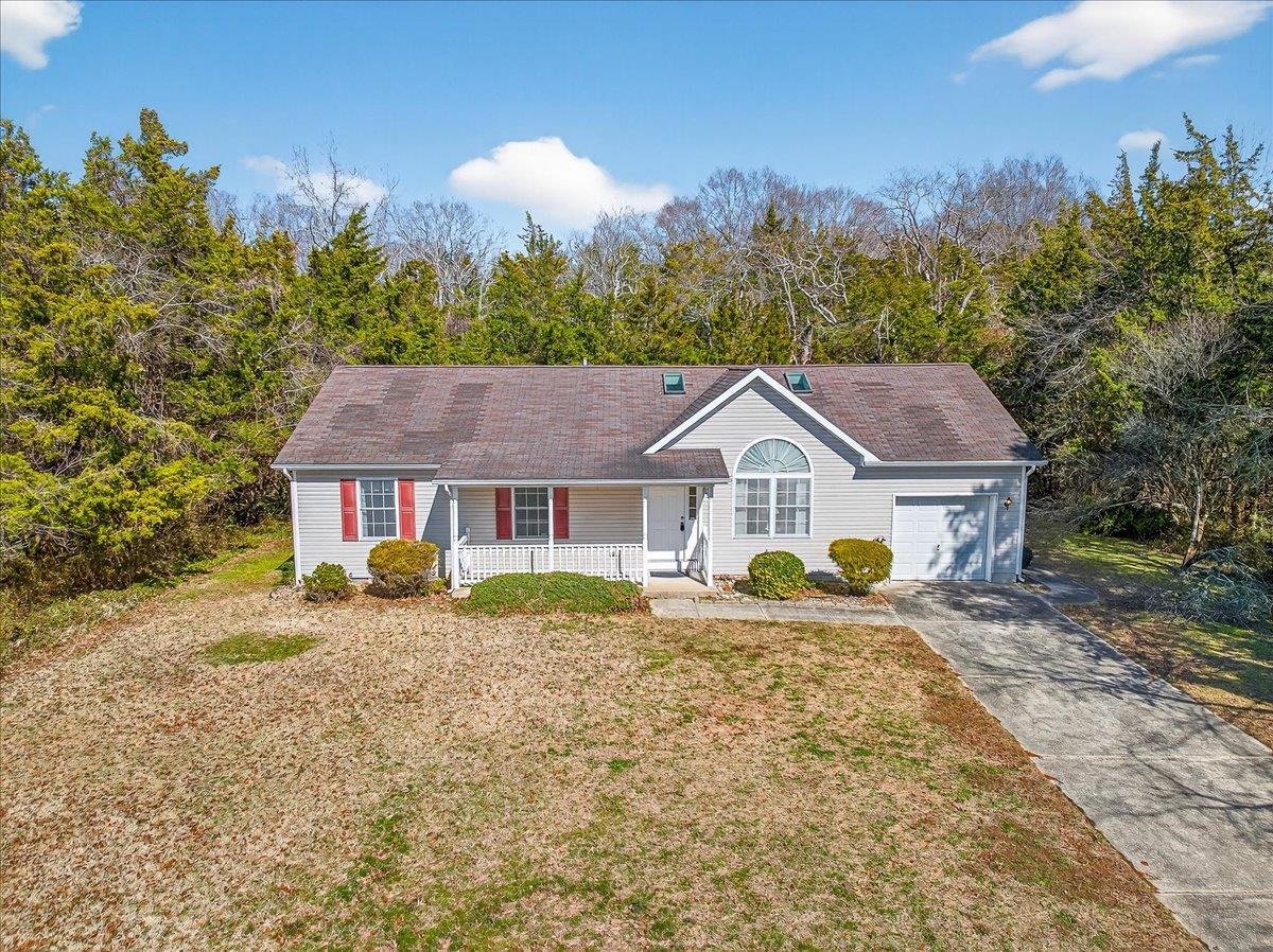 8 Meadows Edge Drive