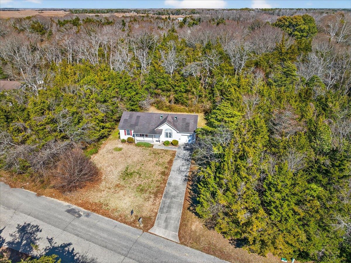 8 Meadows Edge Drive