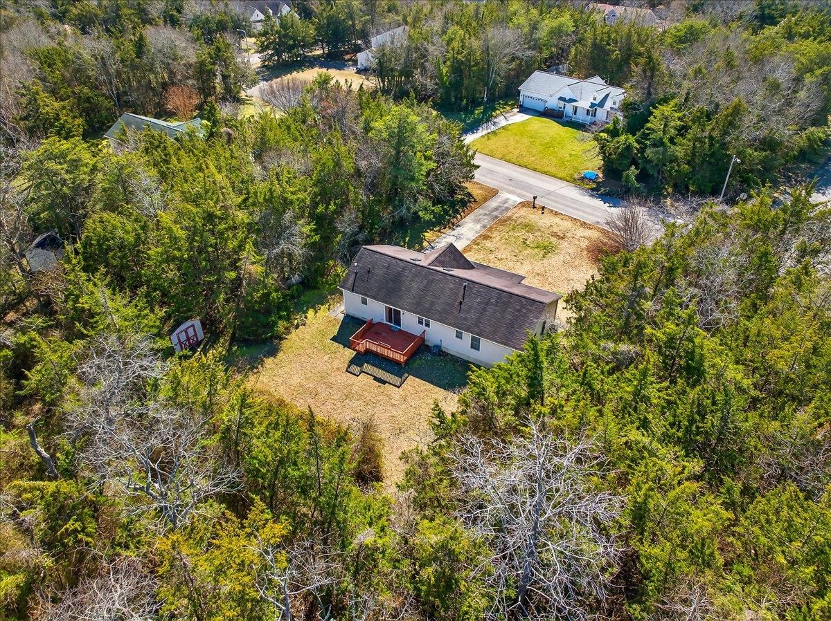 8 Meadows Edge Drive