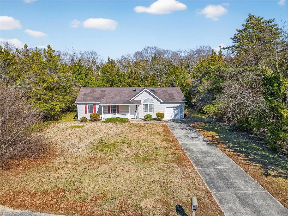 8 Meadows Edge Drive