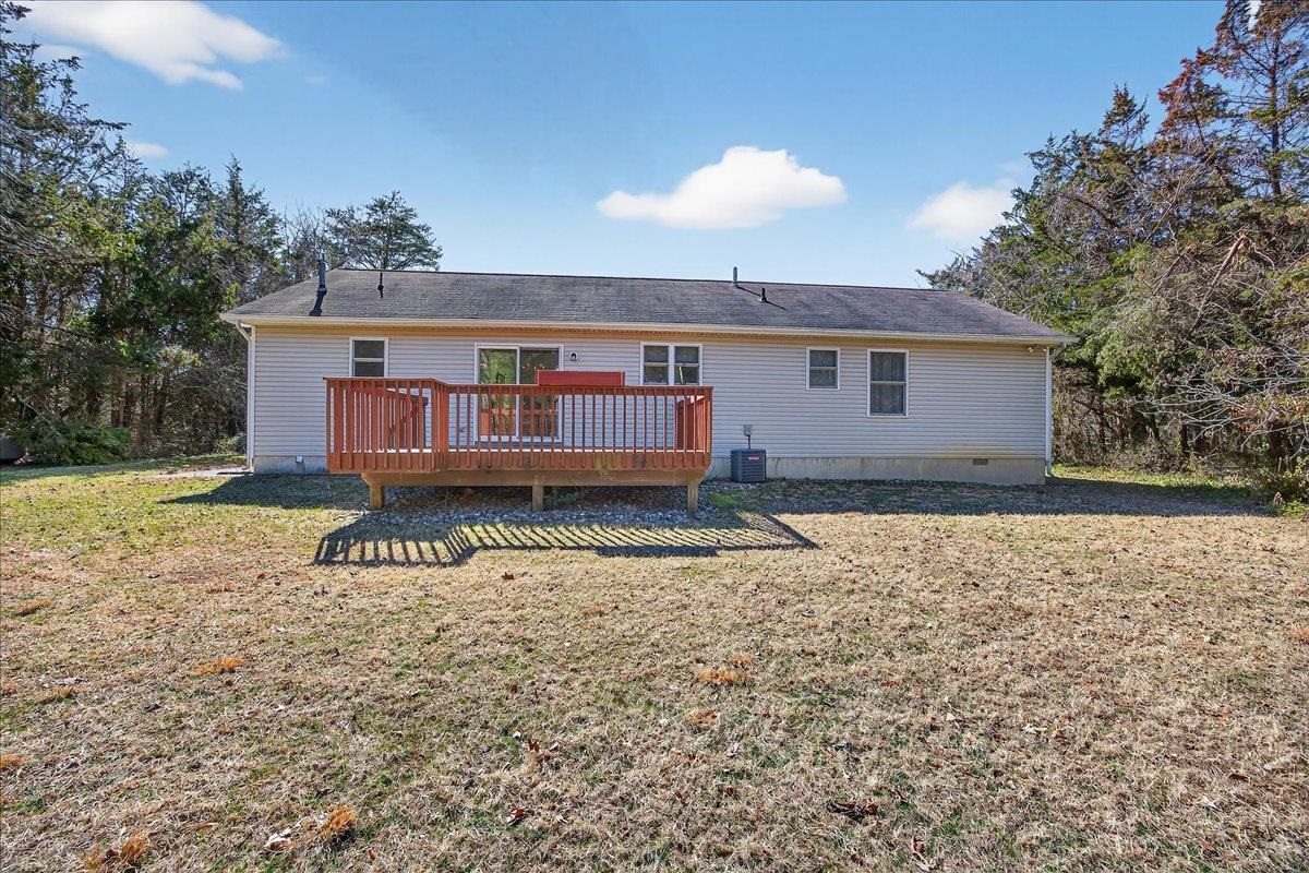 8 Meadows Edge Drive