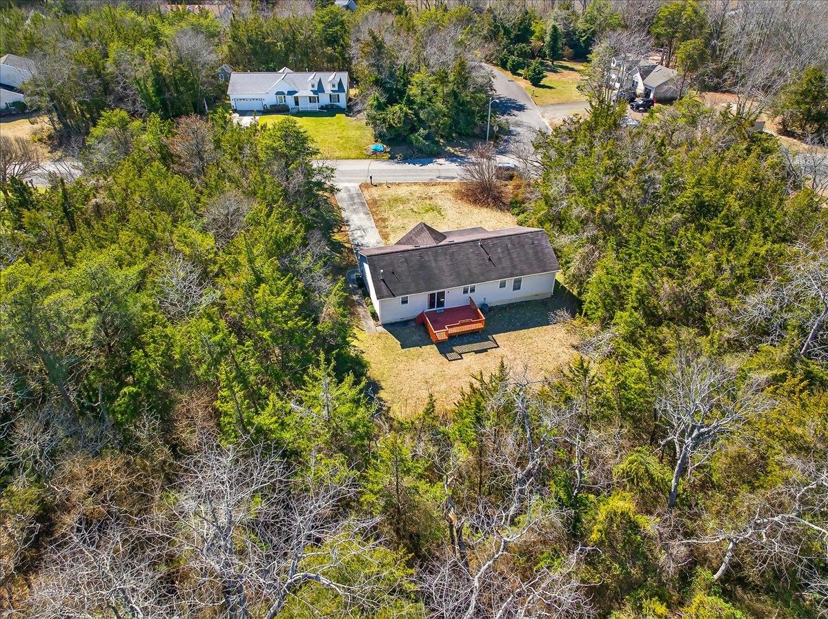 8 Meadows Edge Drive
