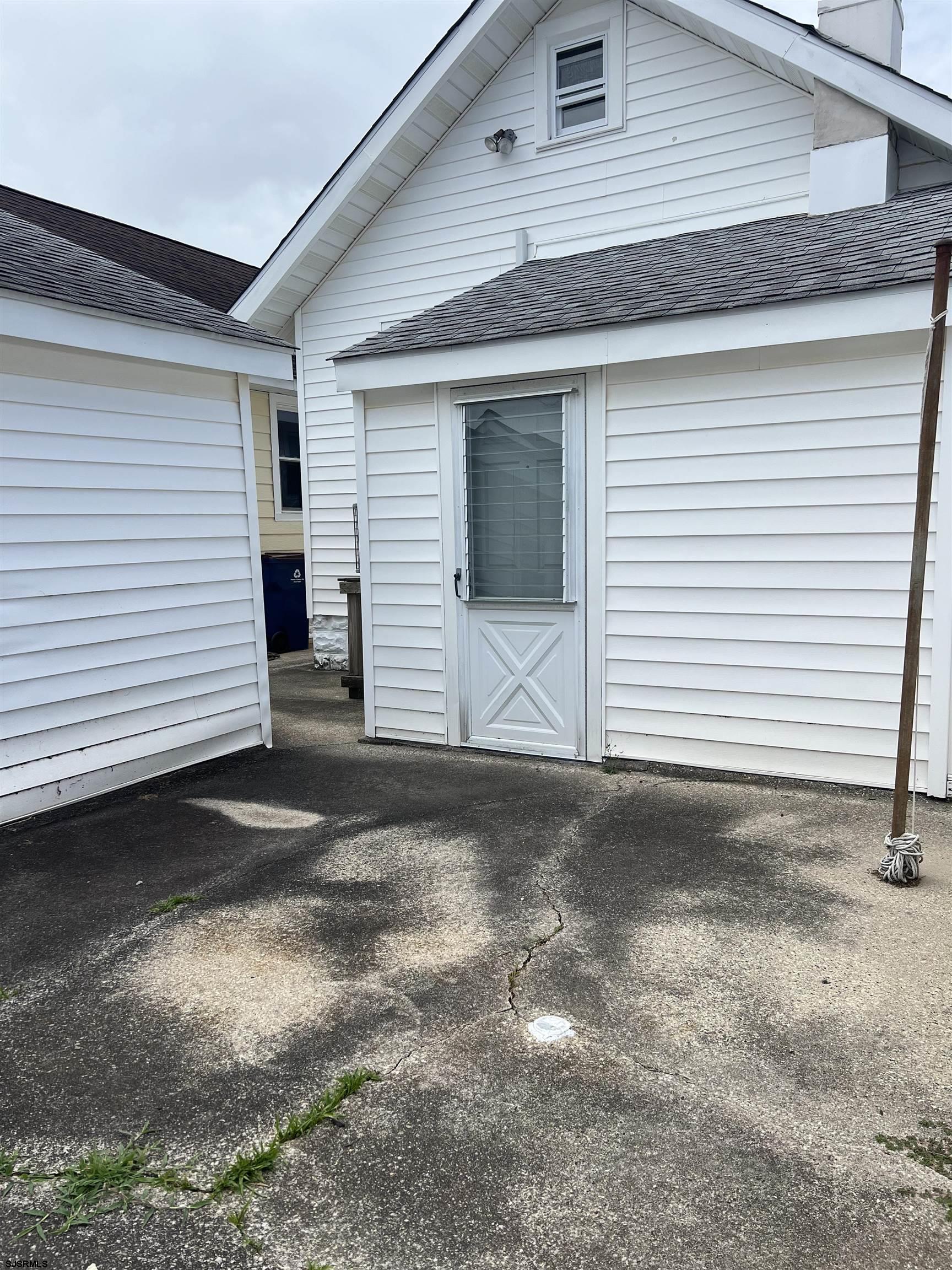 207 N Somerset Ave Ave