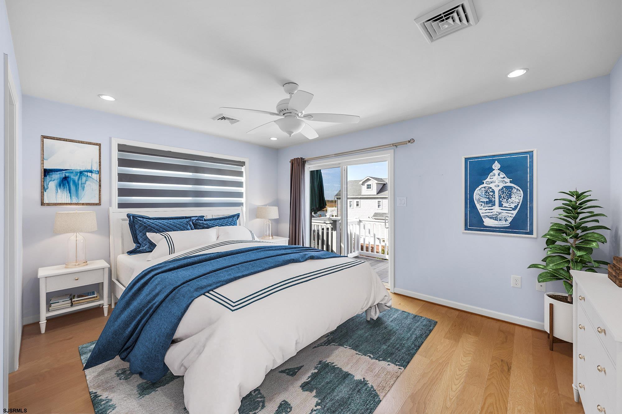 6313 Monmouth Ave