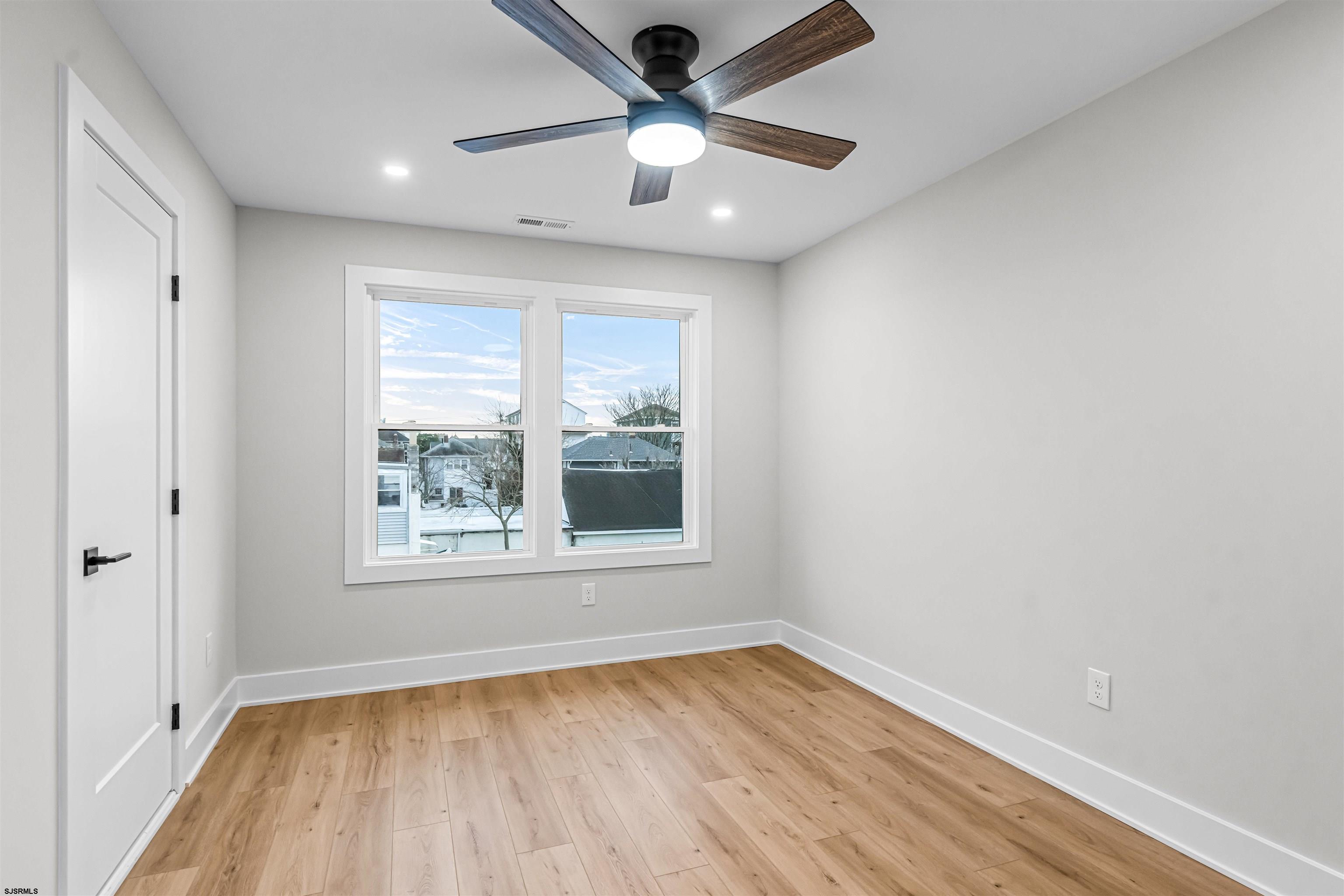 126 B N Portland Ave Unit: B