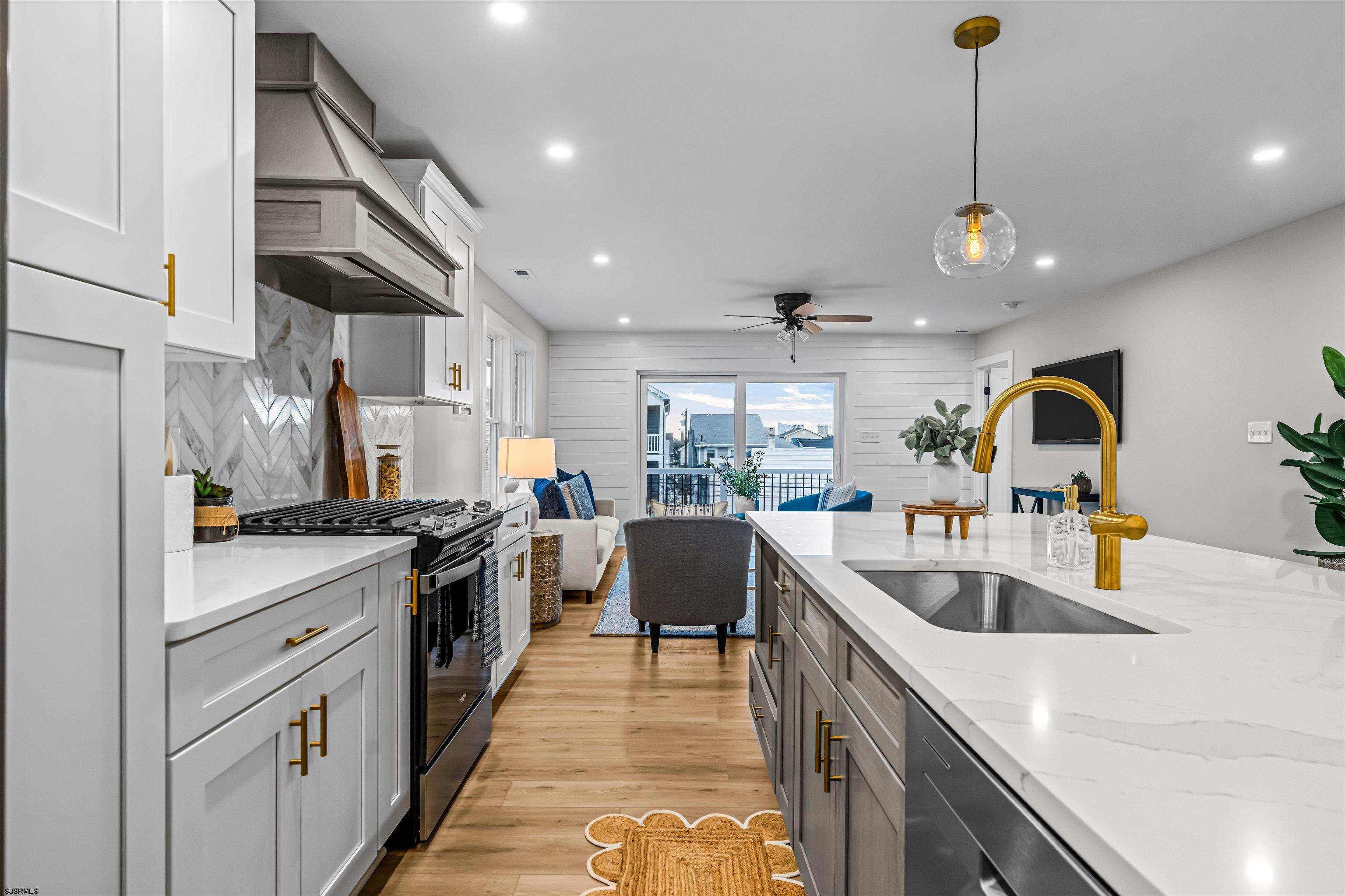 126 B N Portland Ave Unit: B