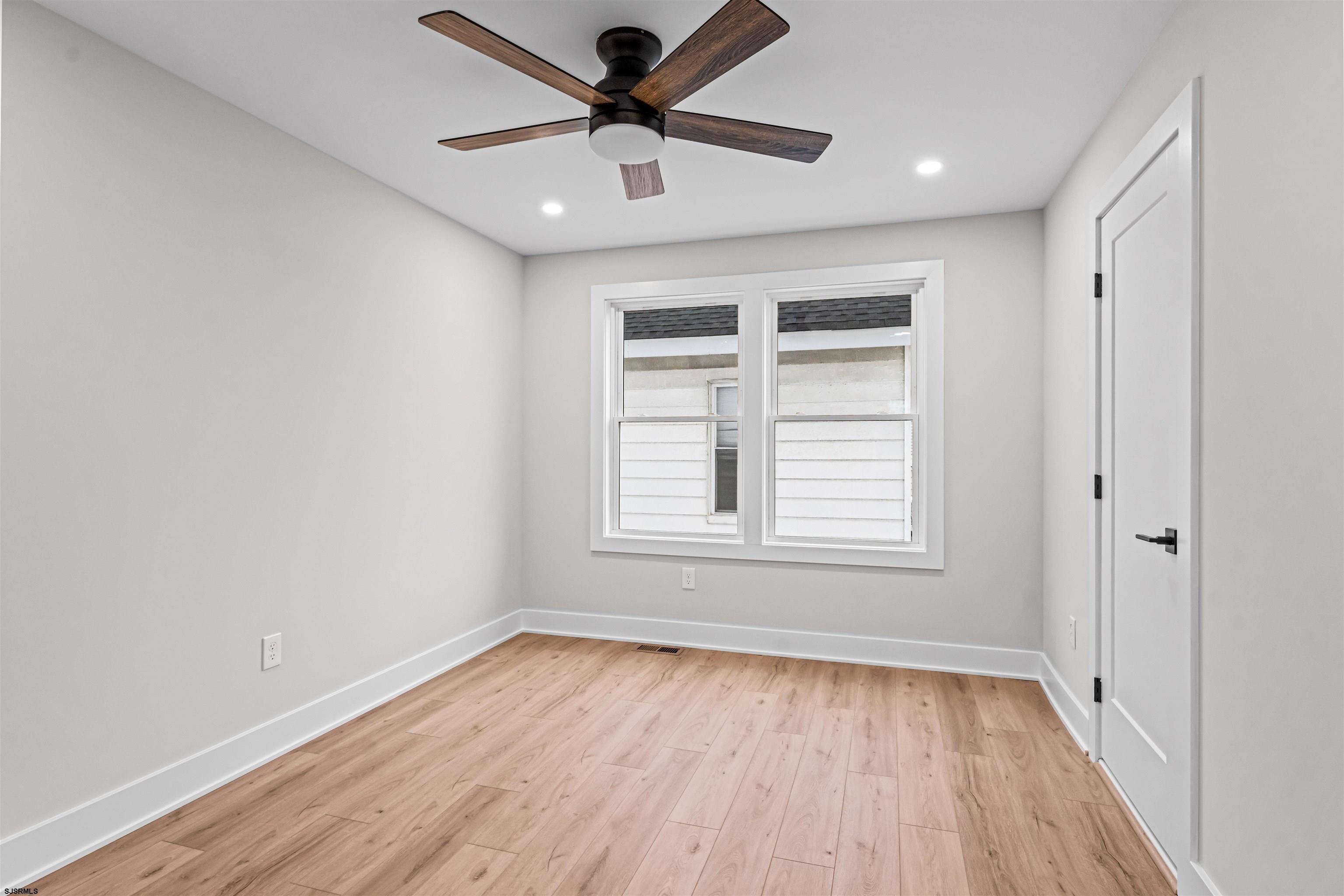 126 B N Portland Ave Unit: B