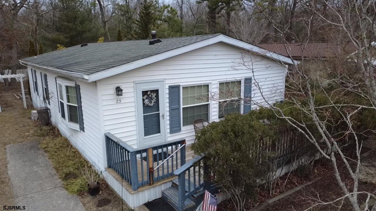 23 Cardinal Dr.