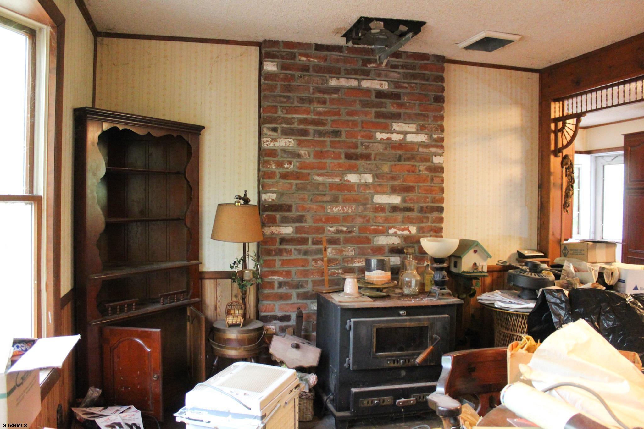 4855 Pleasant Mills Rd.
