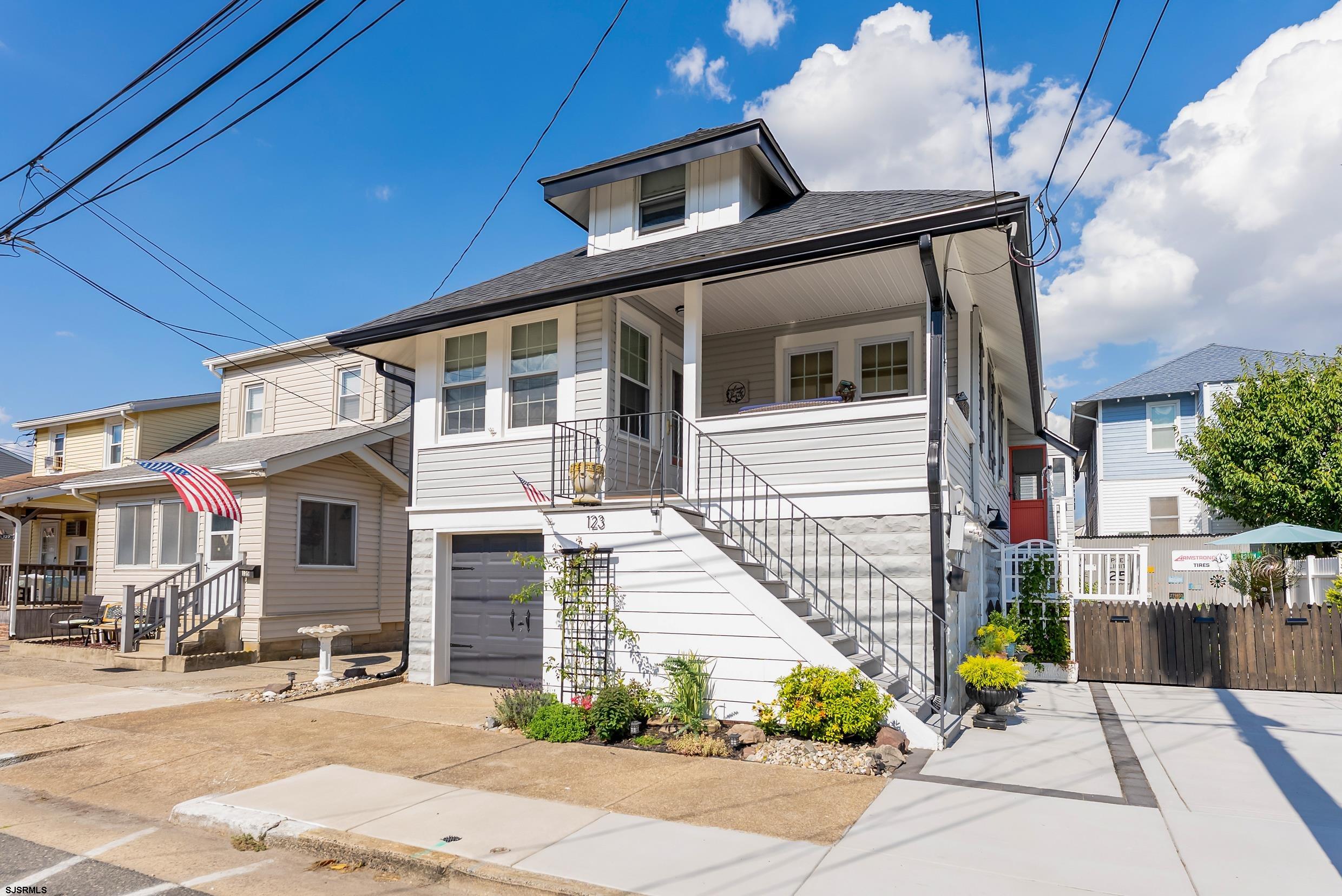 123 N Avolyn Ave