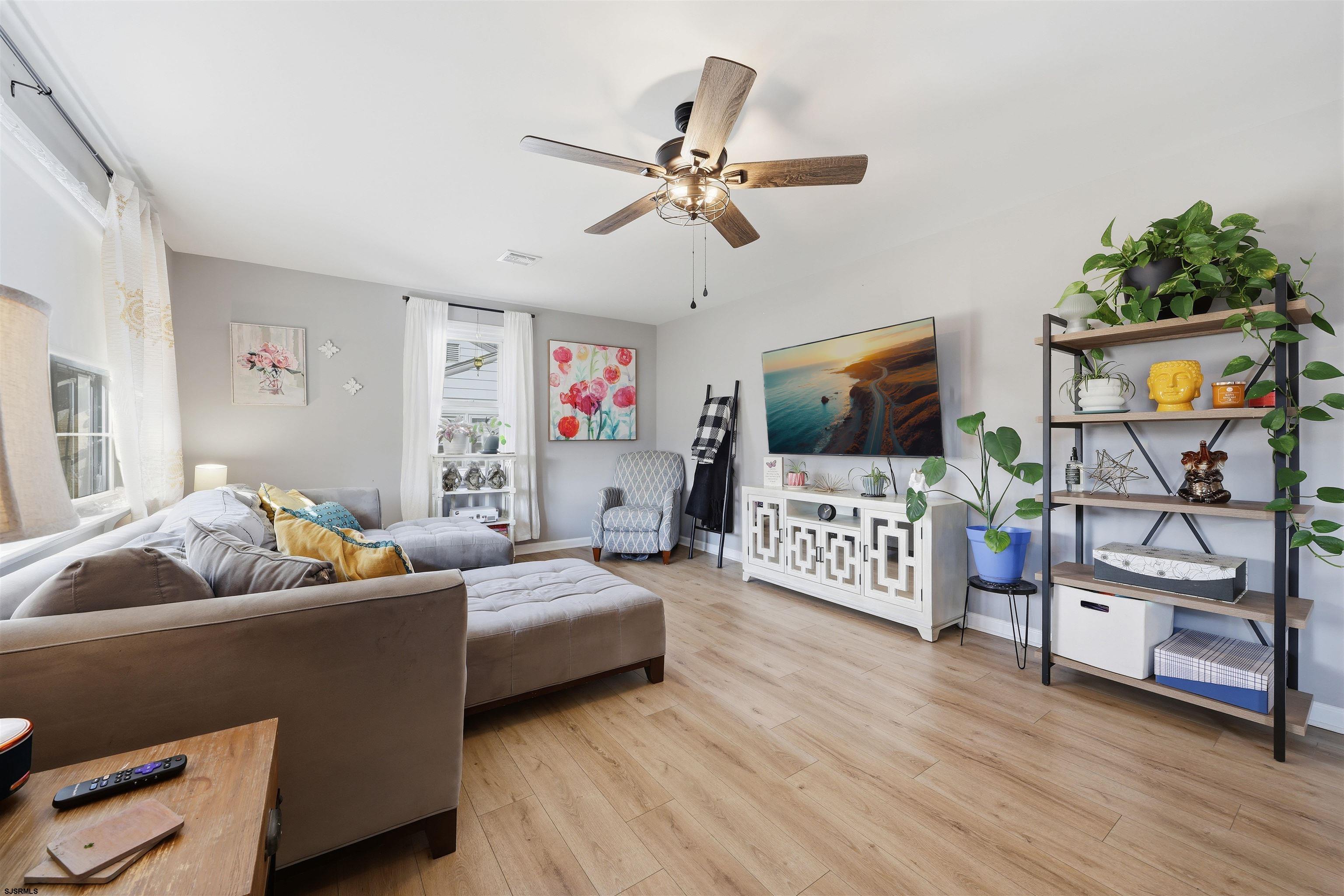 301 N 4th St Street