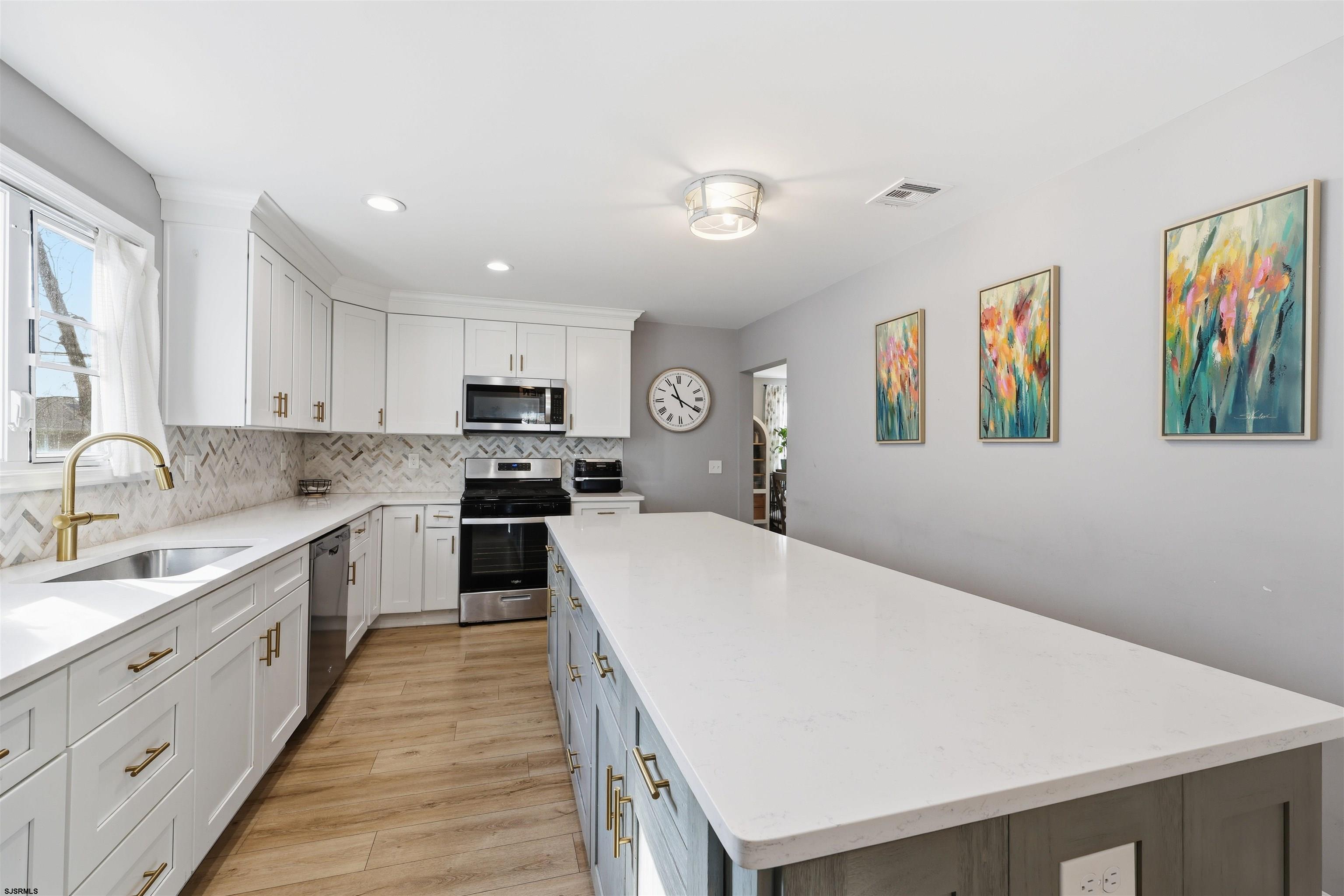 301 N 4th St Street