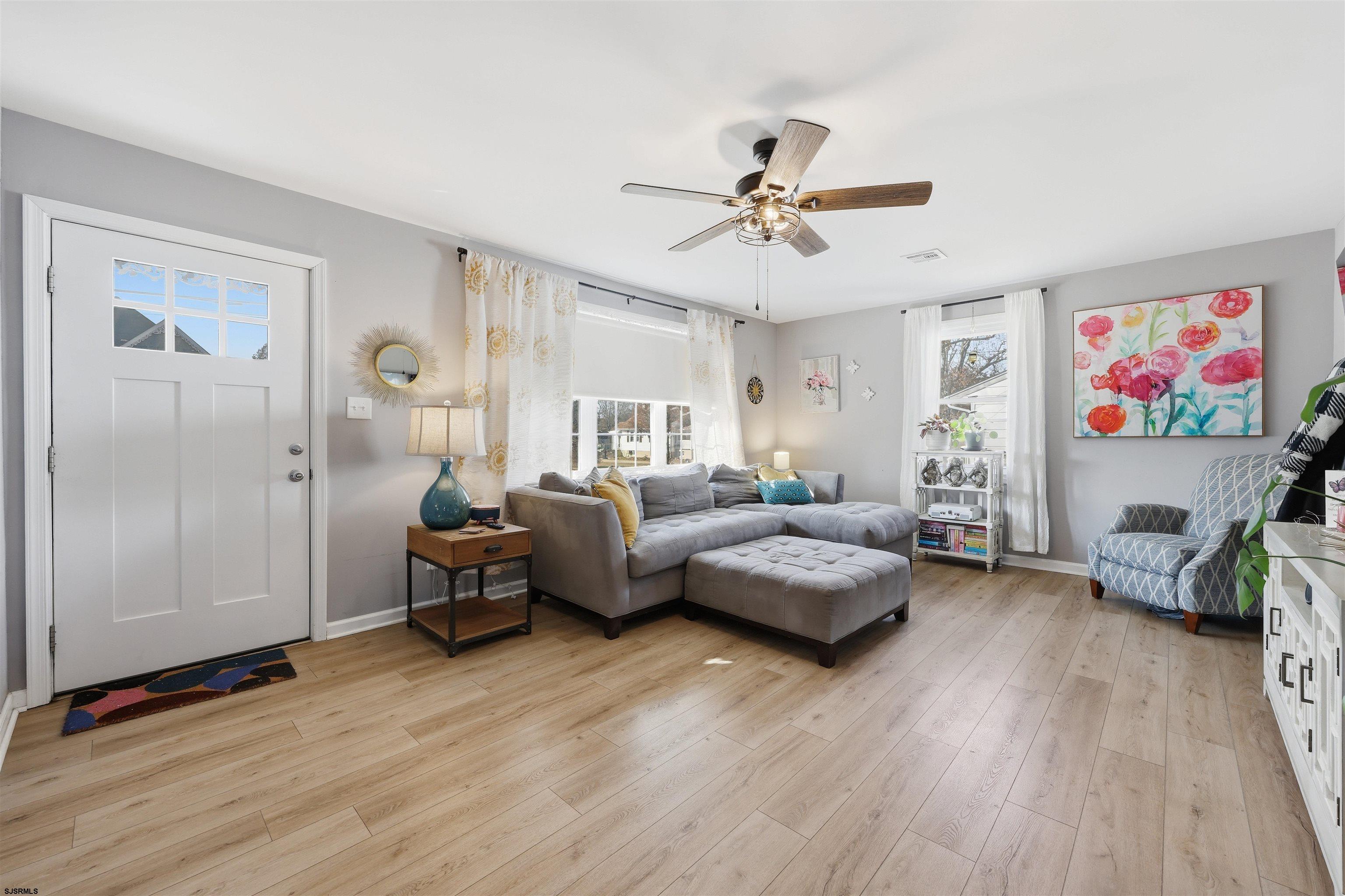 301 N 4th St Street