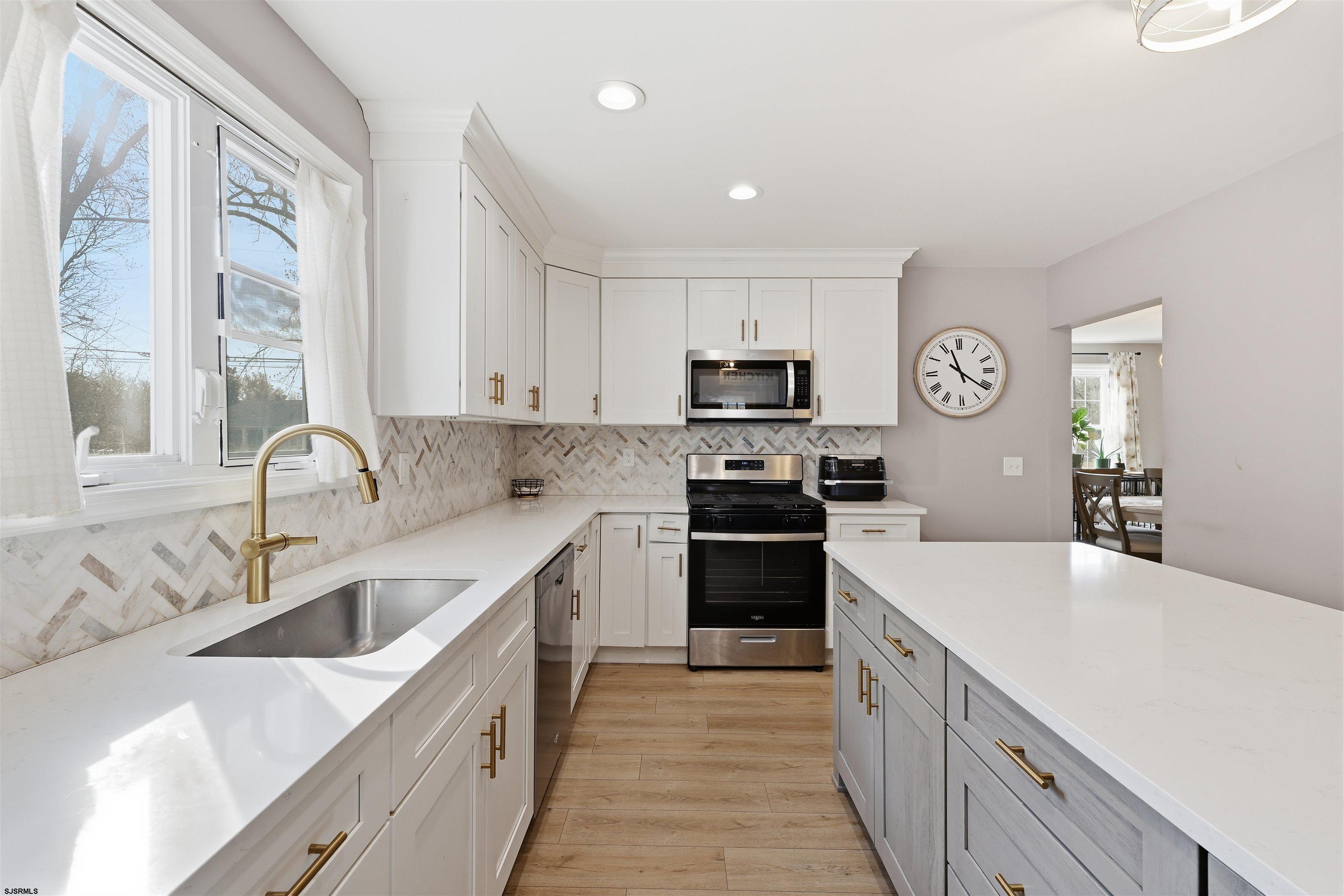 301 N 4th St Street