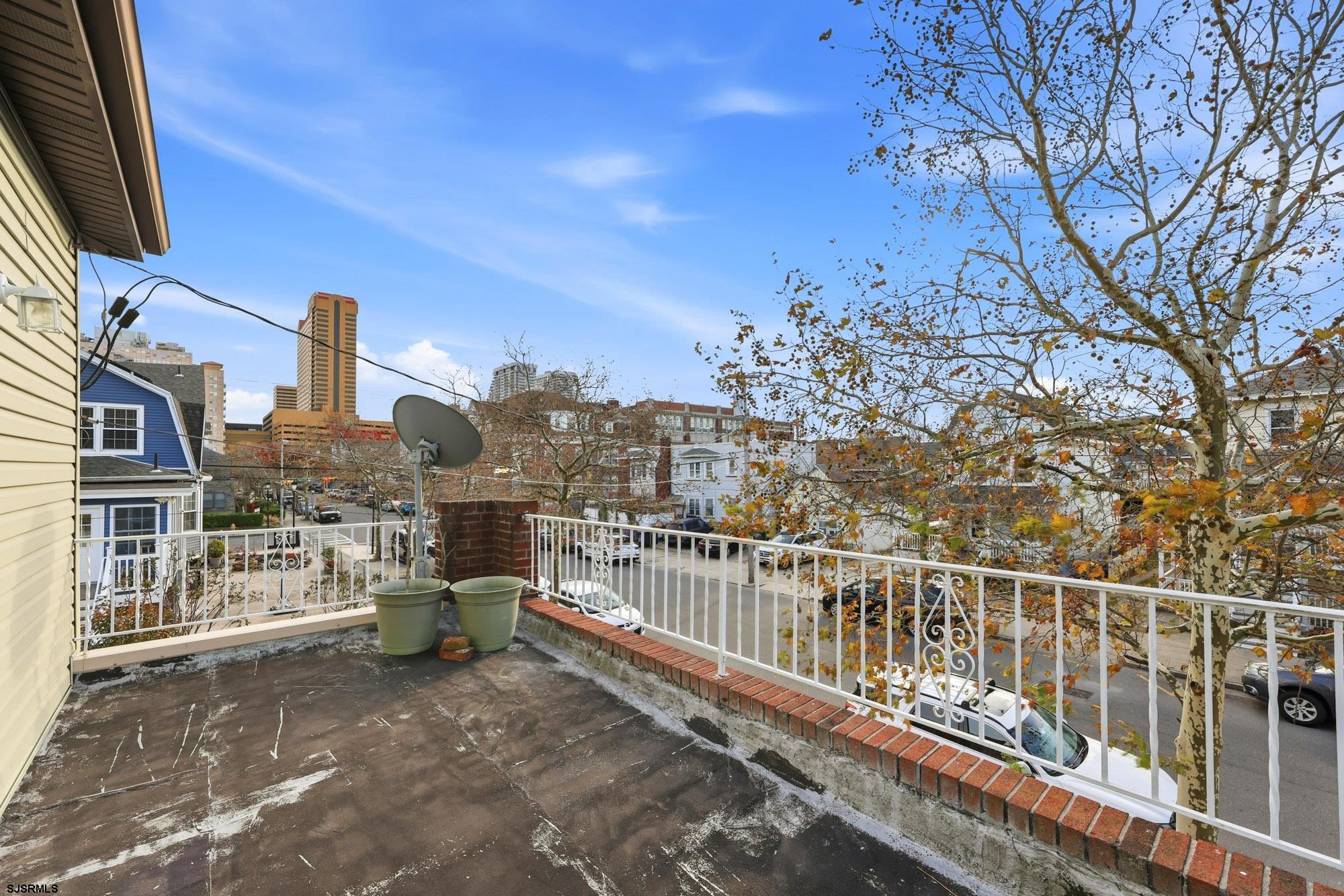 101 N Brighton Ave