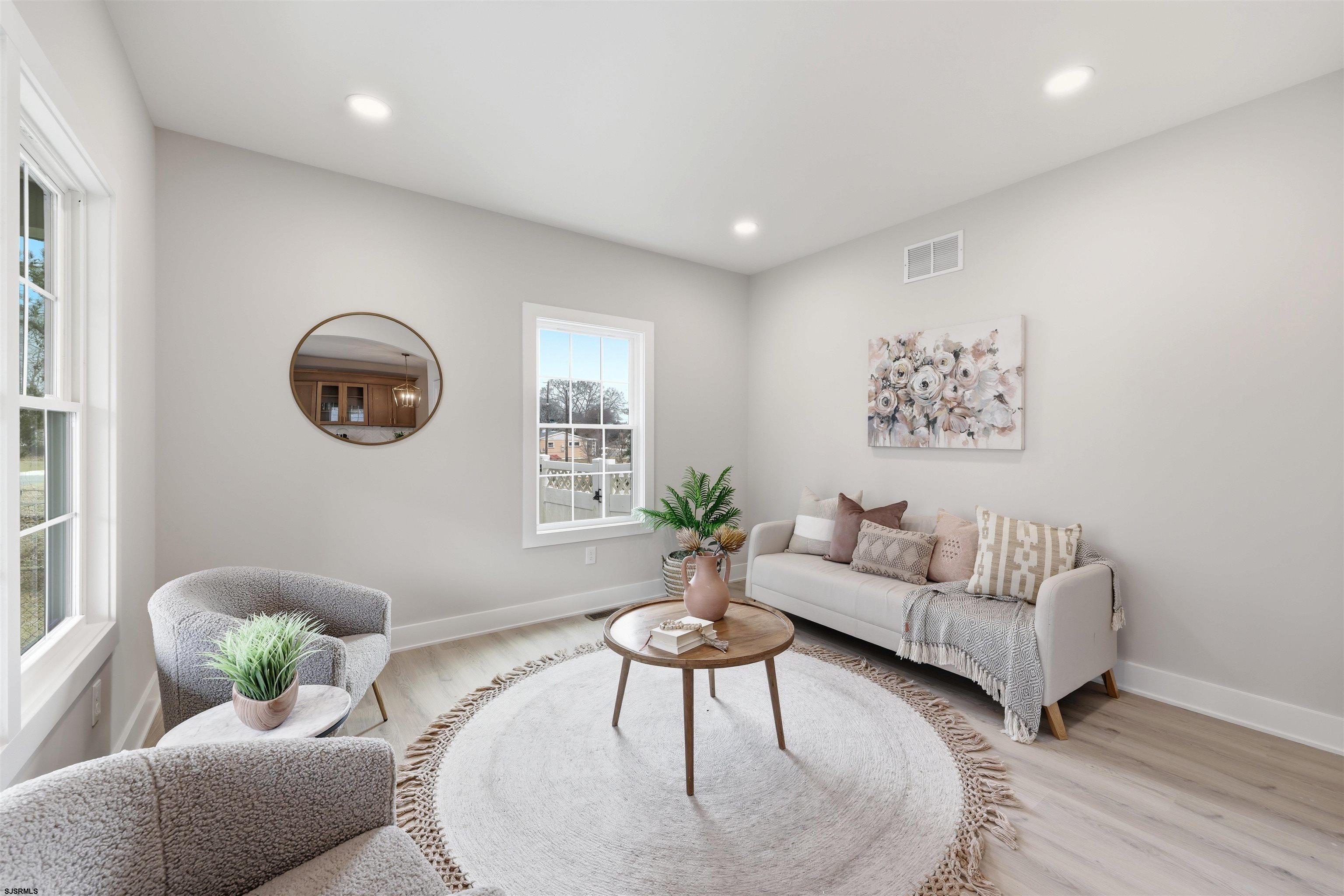 105 Hillside Ave