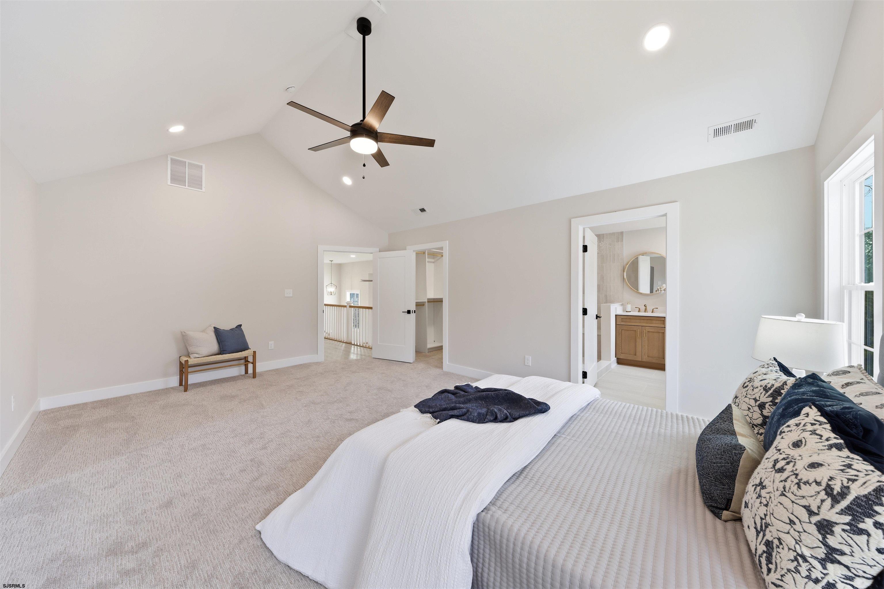 105 Hillside Ave