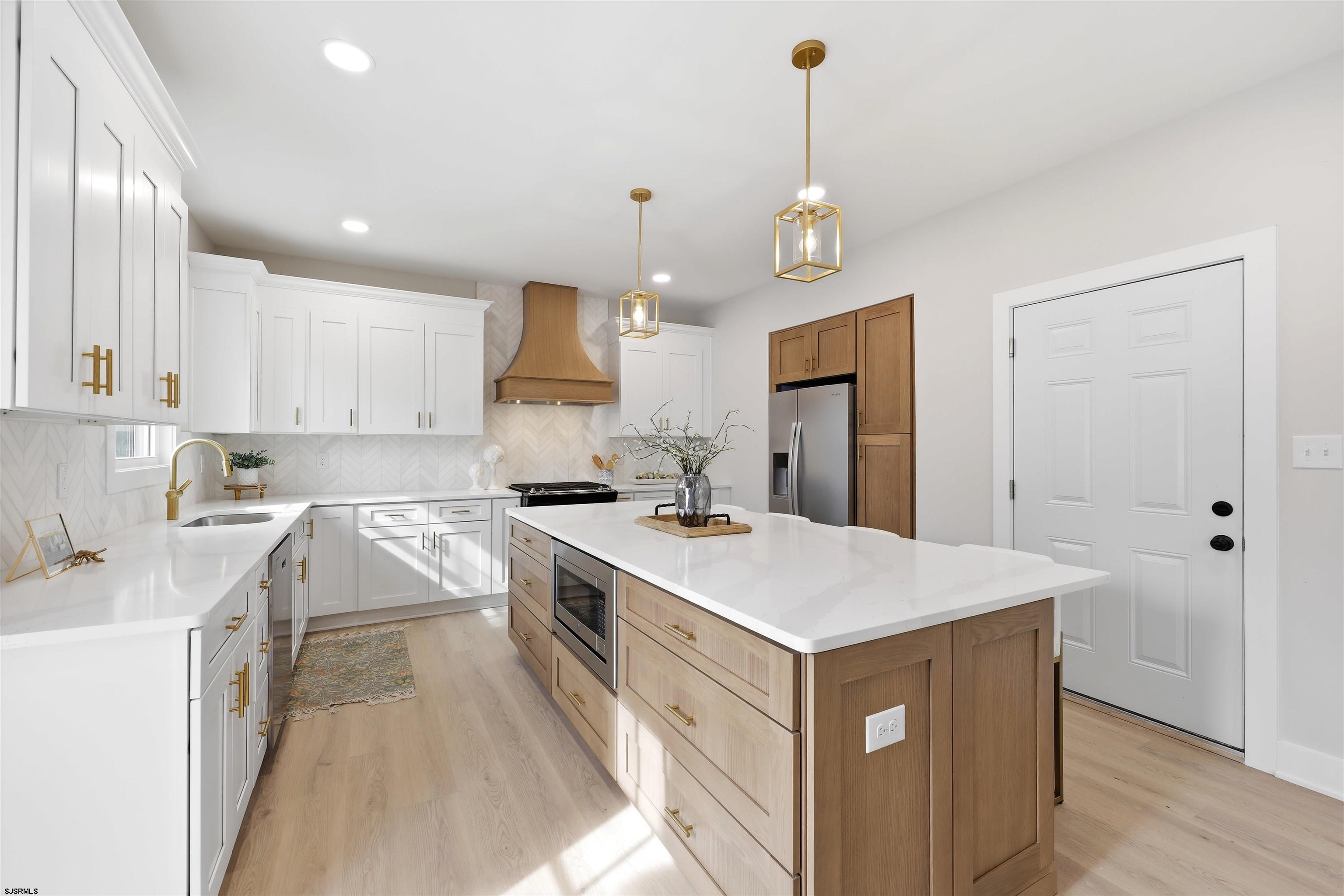 105 Hillside Ave