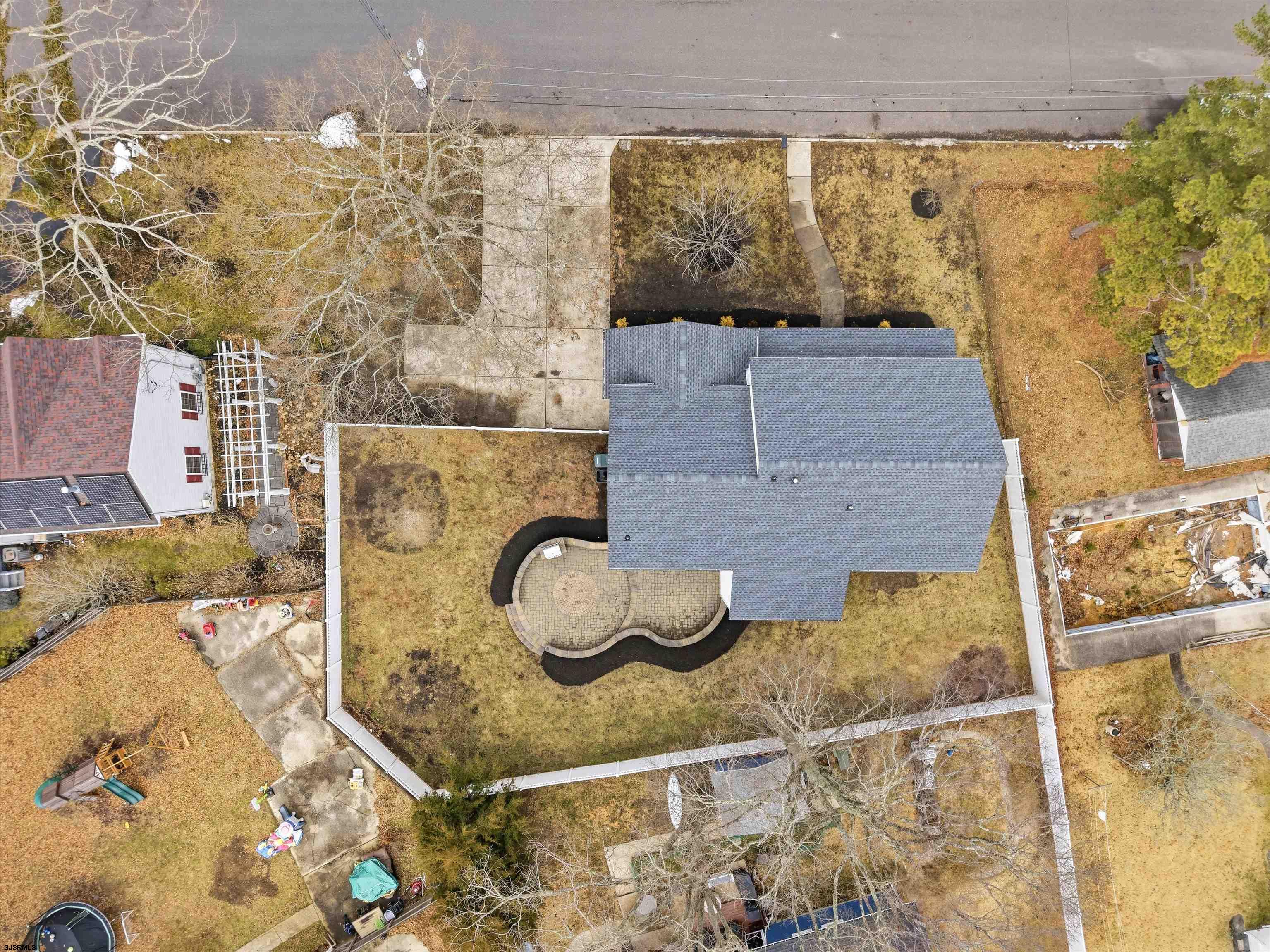 105 Hillside Ave
