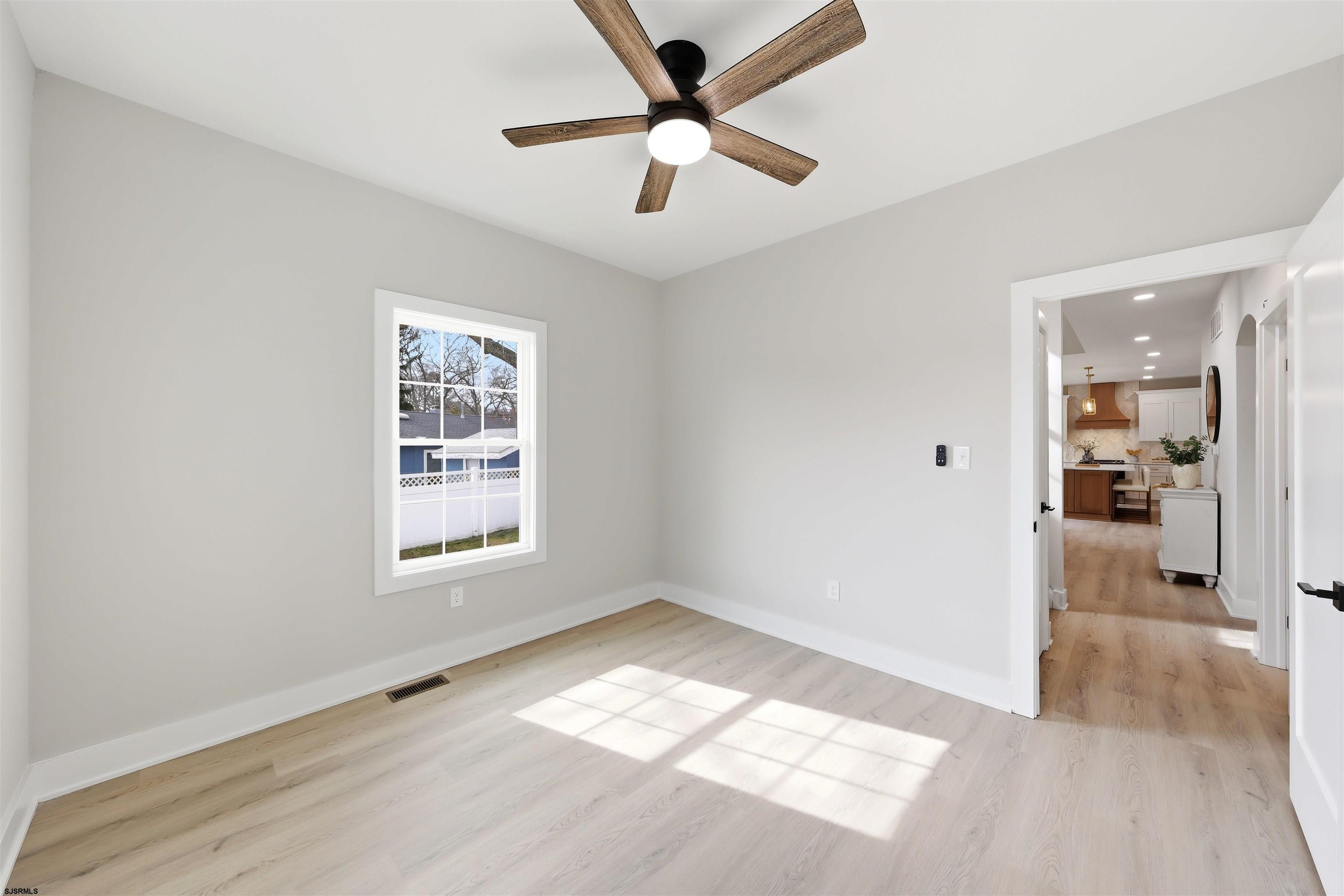 105 Hillside Ave