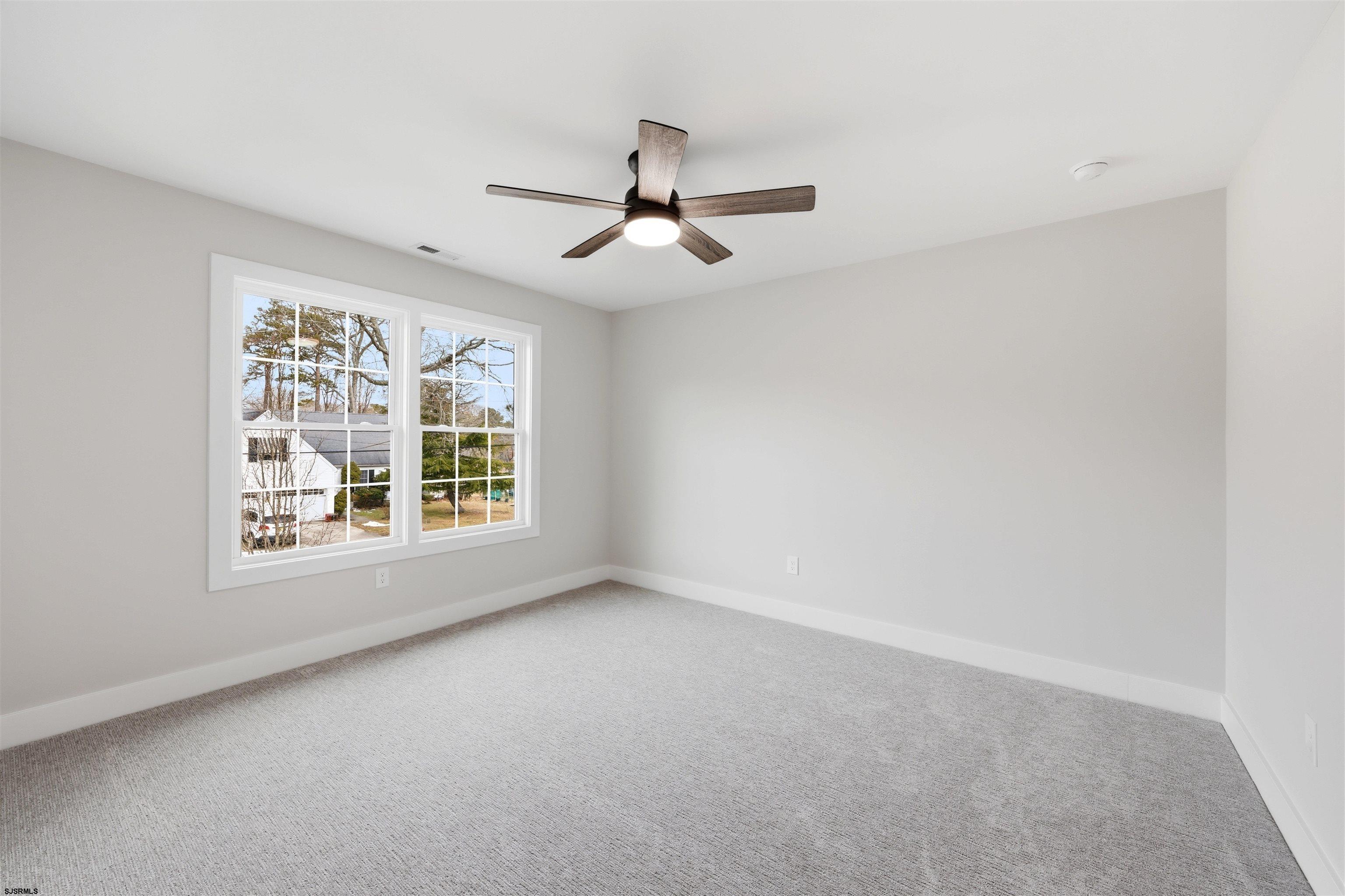 105 Hillside Ave