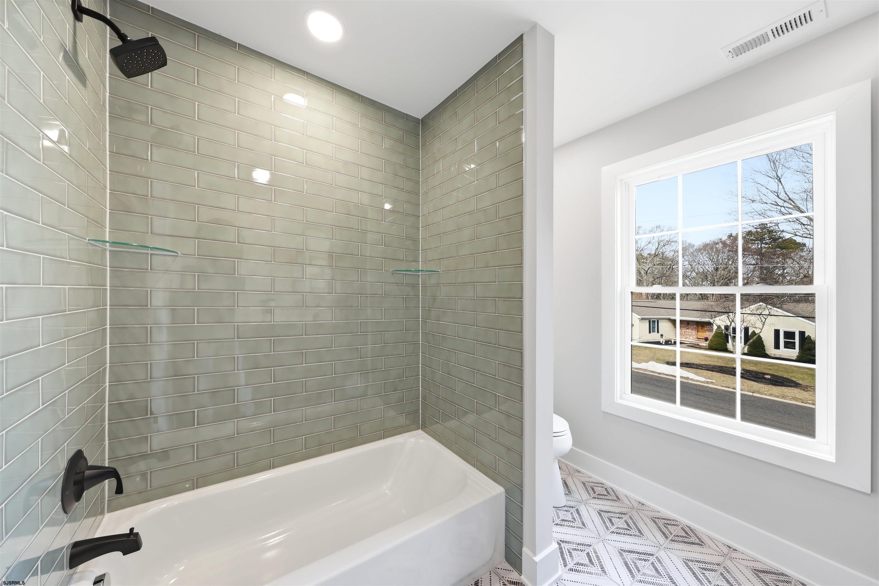 105 Hillside Ave
