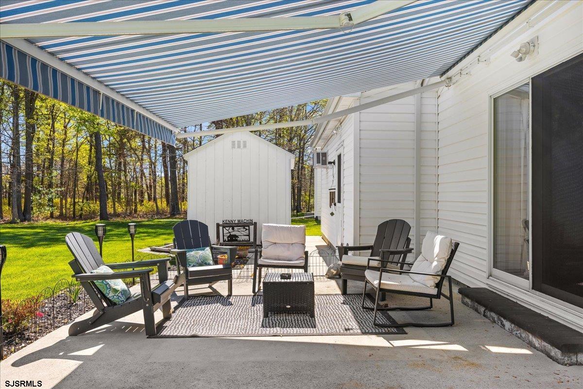 18 Knollwood Dr