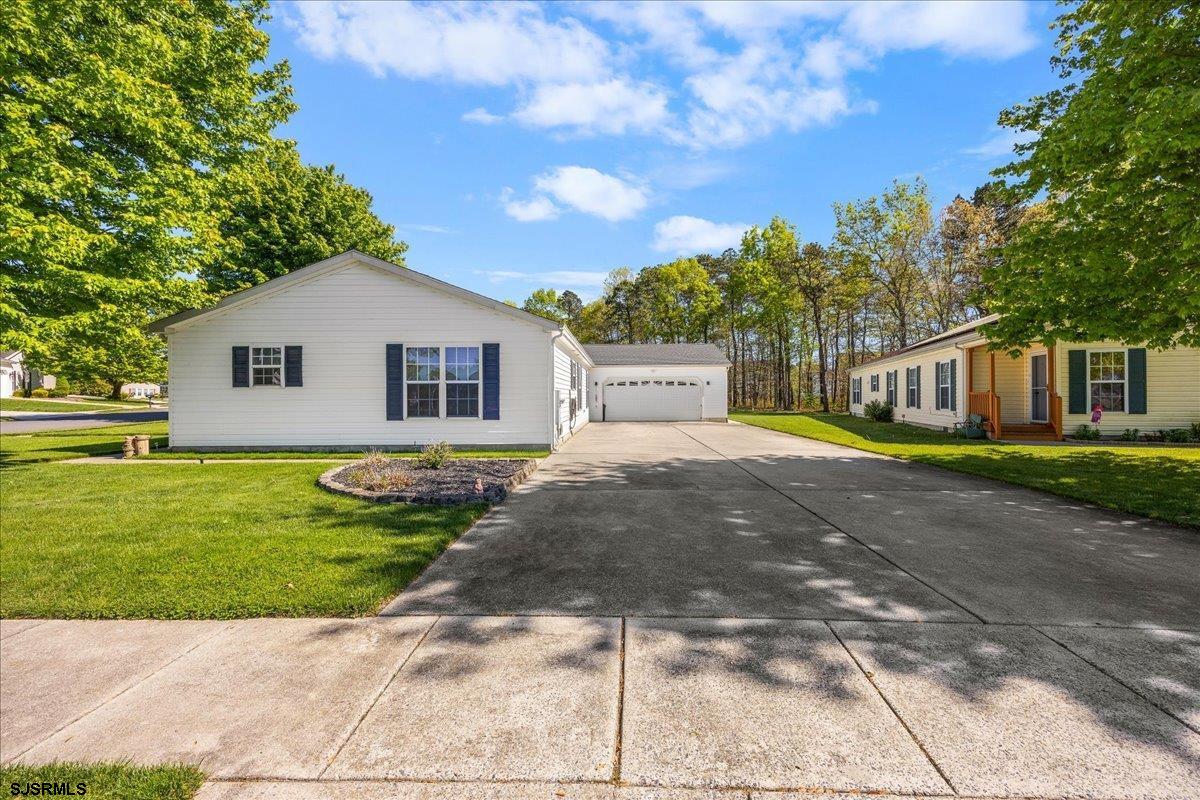 18 Knollwood Dr