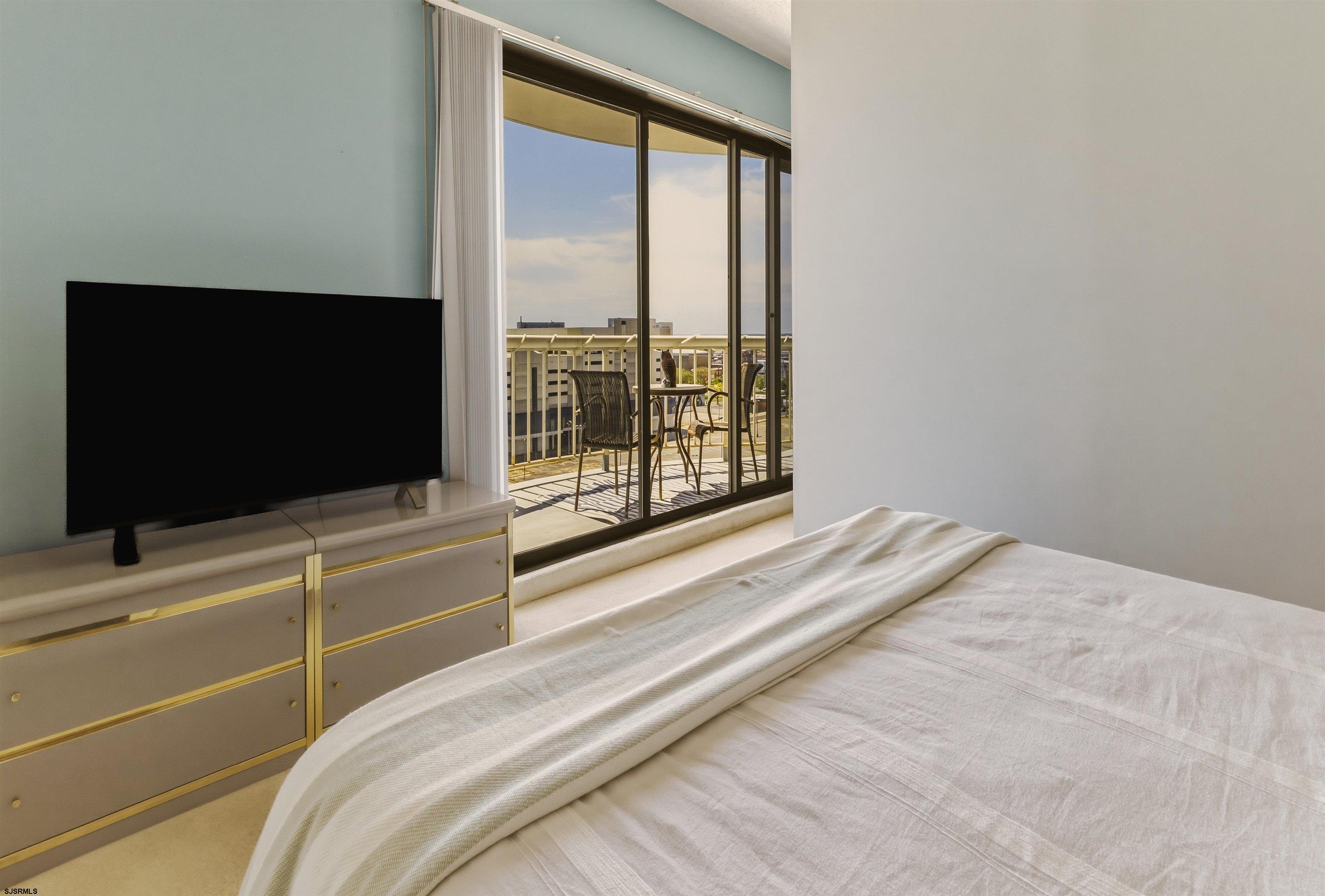3101 Boardwalk Unit 1007-2 Unit: 1007