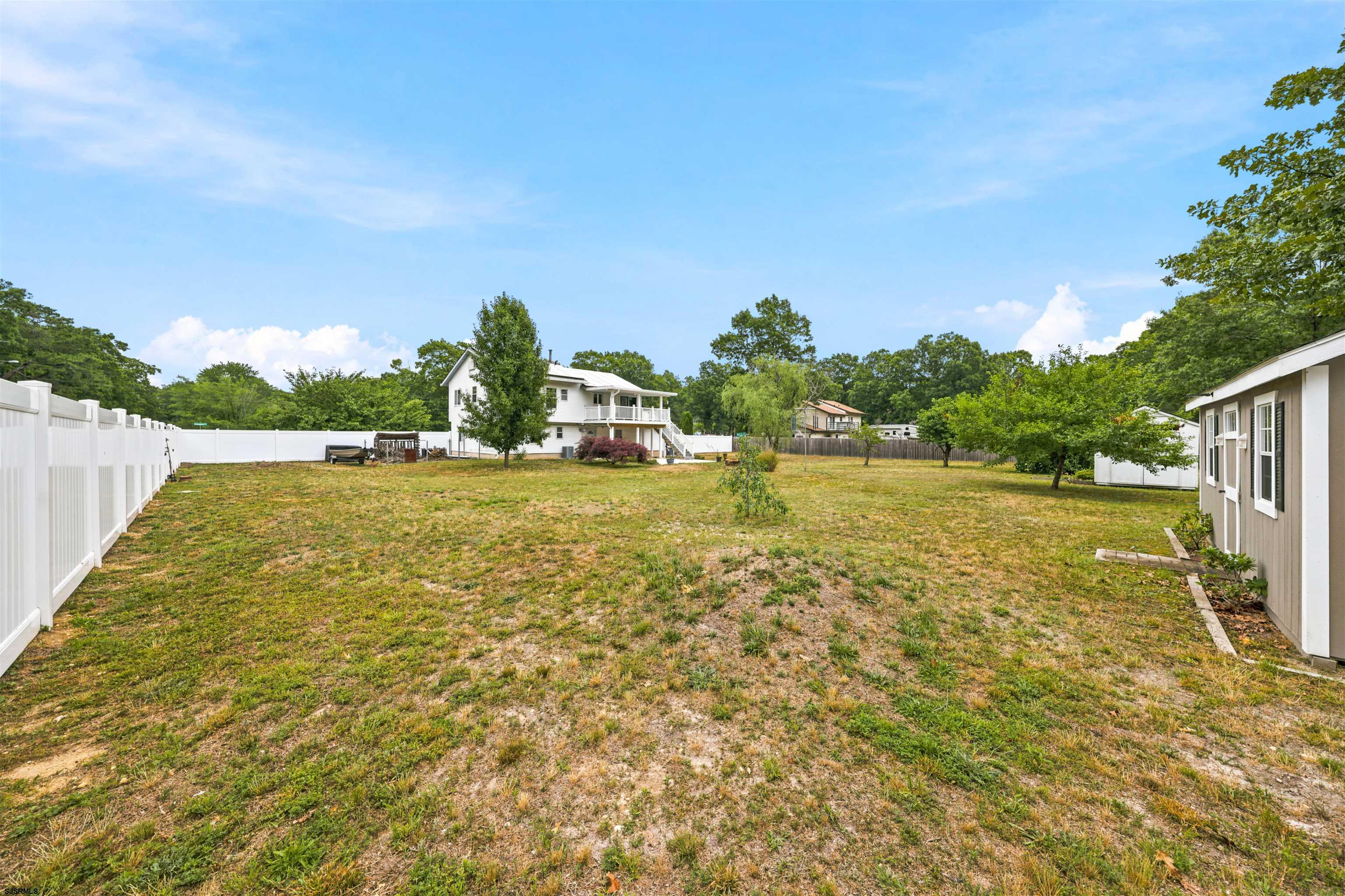 2 E Ridgewood Ave