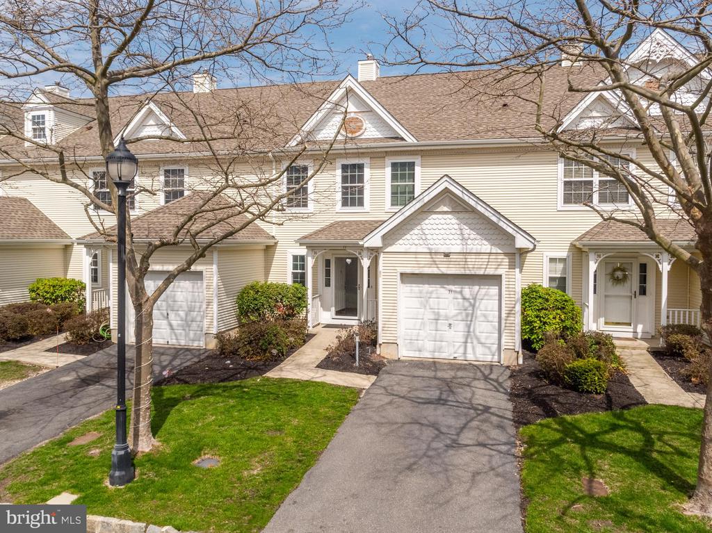 71 ANCHORAGE COURT Unit: 1005