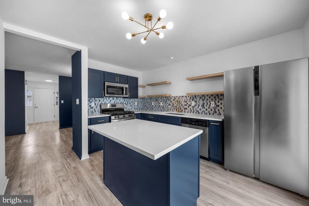 71 ANCHORAGE COURT Unit: 1005