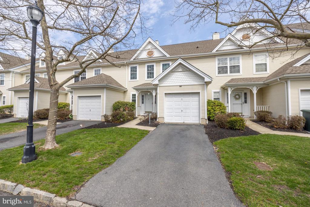 71 ANCHORAGE COURT Unit: 1005