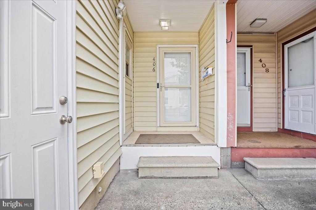 406 BERKSHIRE DRIVE