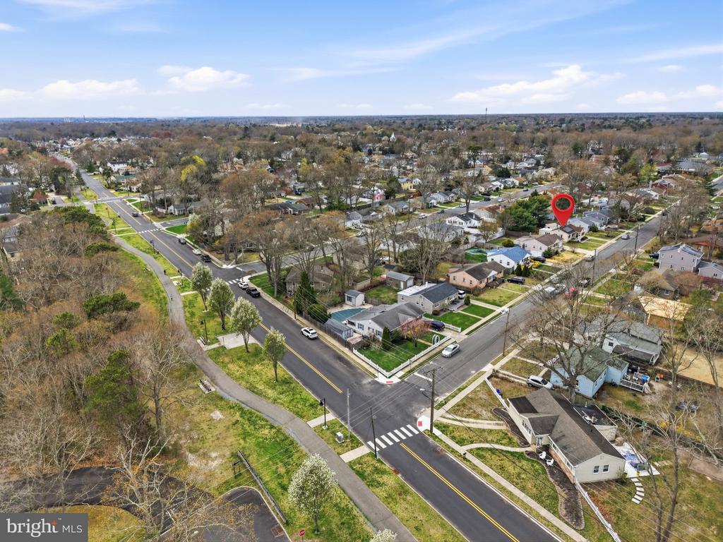 210 RIDGEWOOD DRIVE